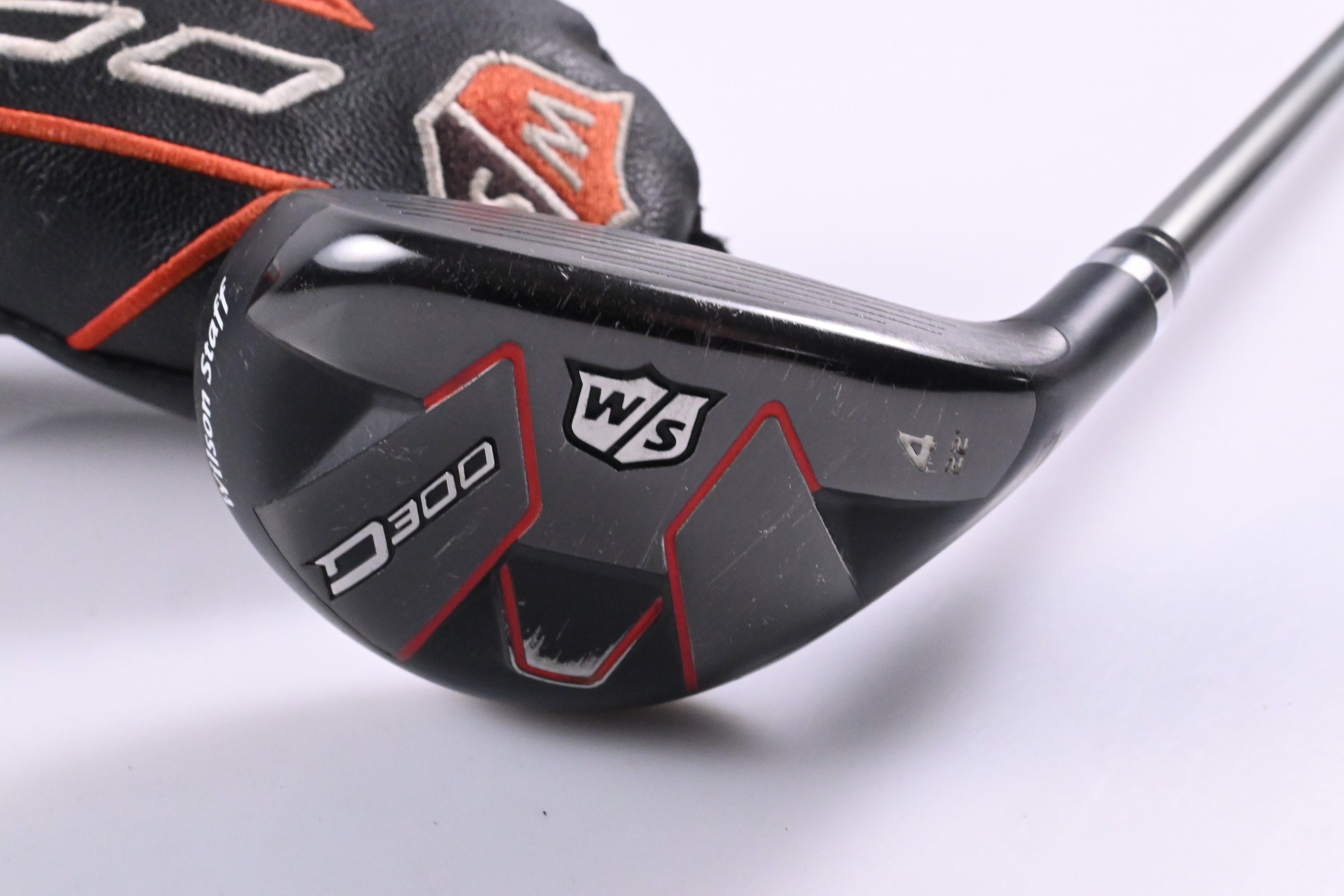 Wilson D300 #4 Hybrid / 22 Degree / Regular Flex UST Elemants Chrome 5 Shaft