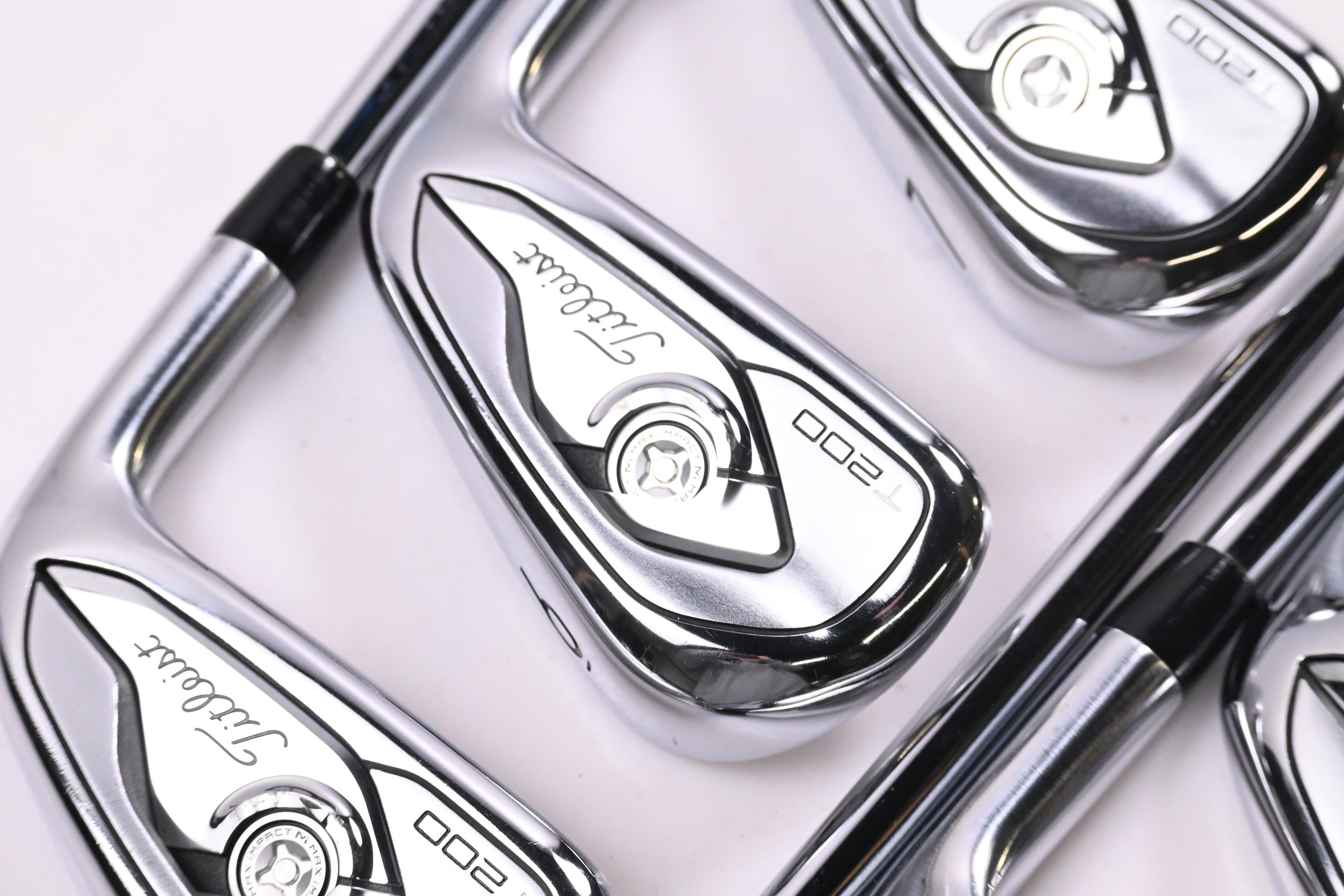 Titleist T200 2019 Irons / 5-PW+48° / Regular Flex AMT Black R300 Shafts