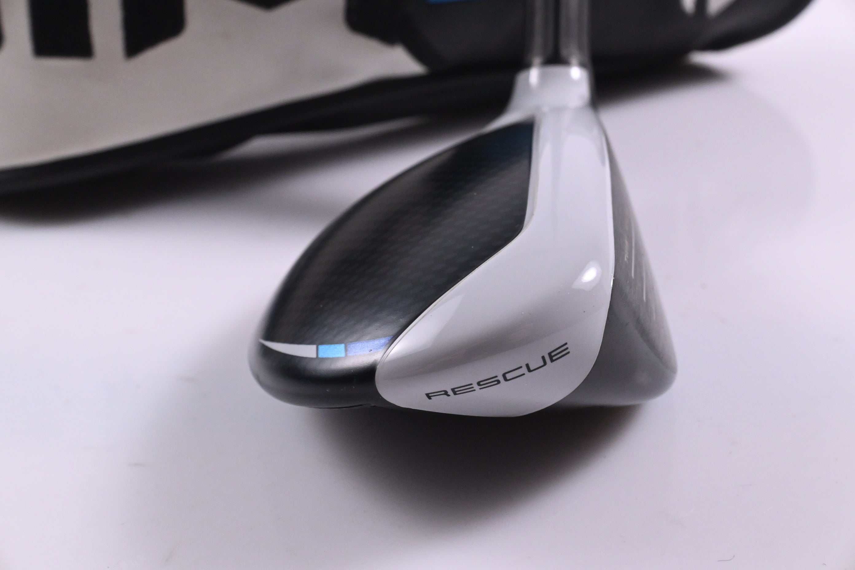 Taylormade SIM2 Max #3 Hybrid / 19 Degree / Stiff Flex Ventus Blue 7 Shaft