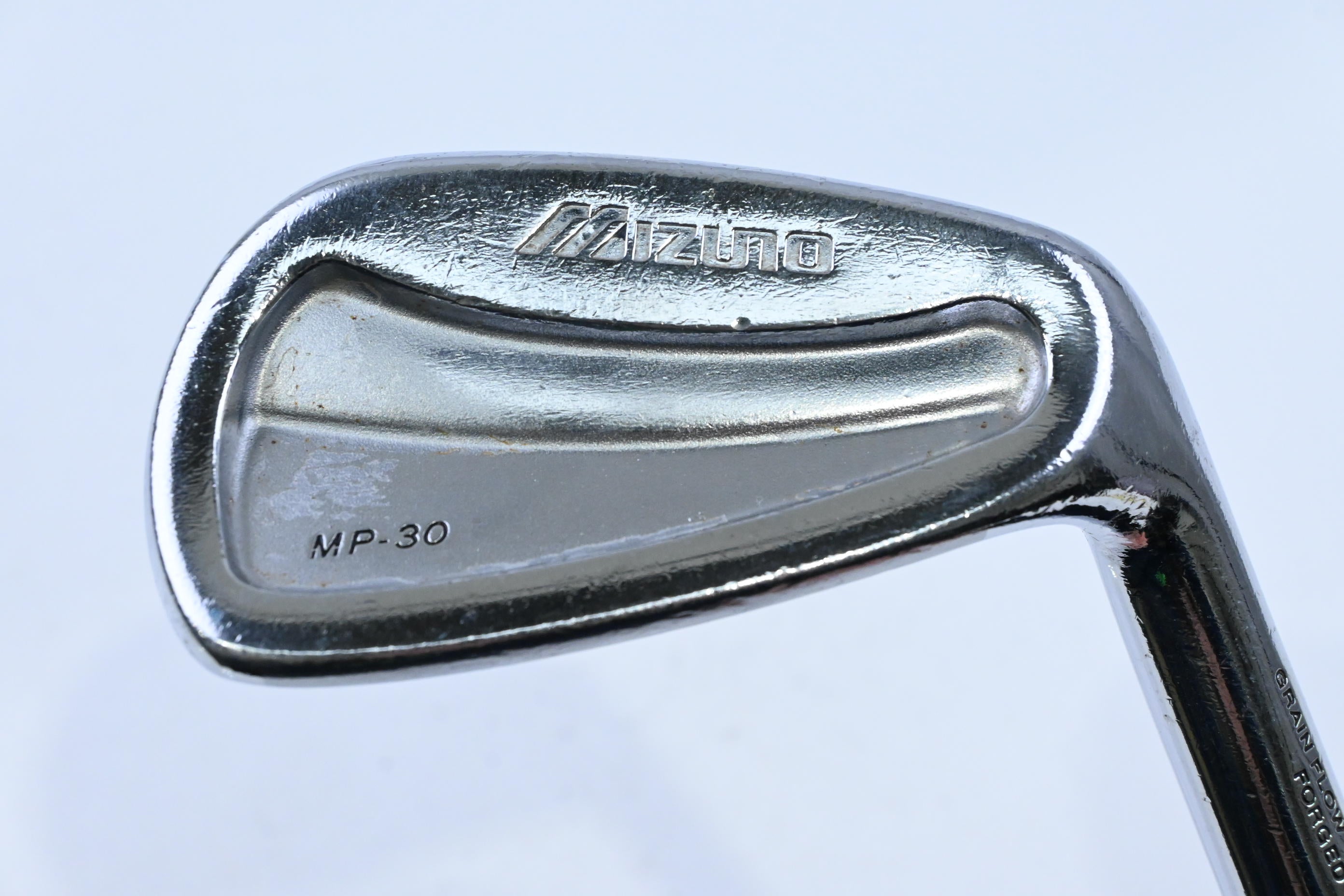 Mizuno MP-30 #9 Iron / Regular Flex Dynamic Gold R300