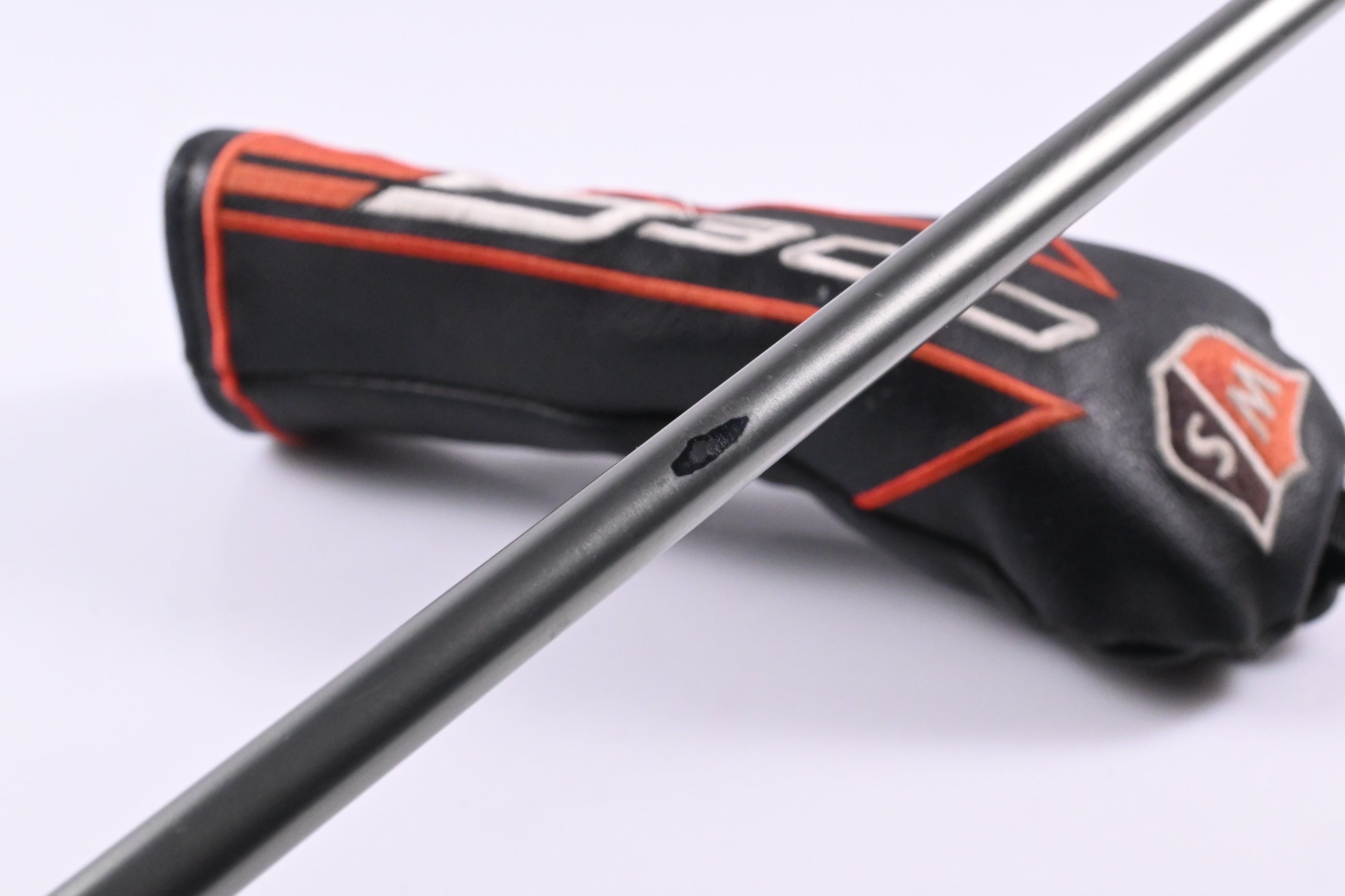 Wilson D300 #4 Hybrid / 22 Degree / Regular Flex UST Elemants Chrome 5 Shaft