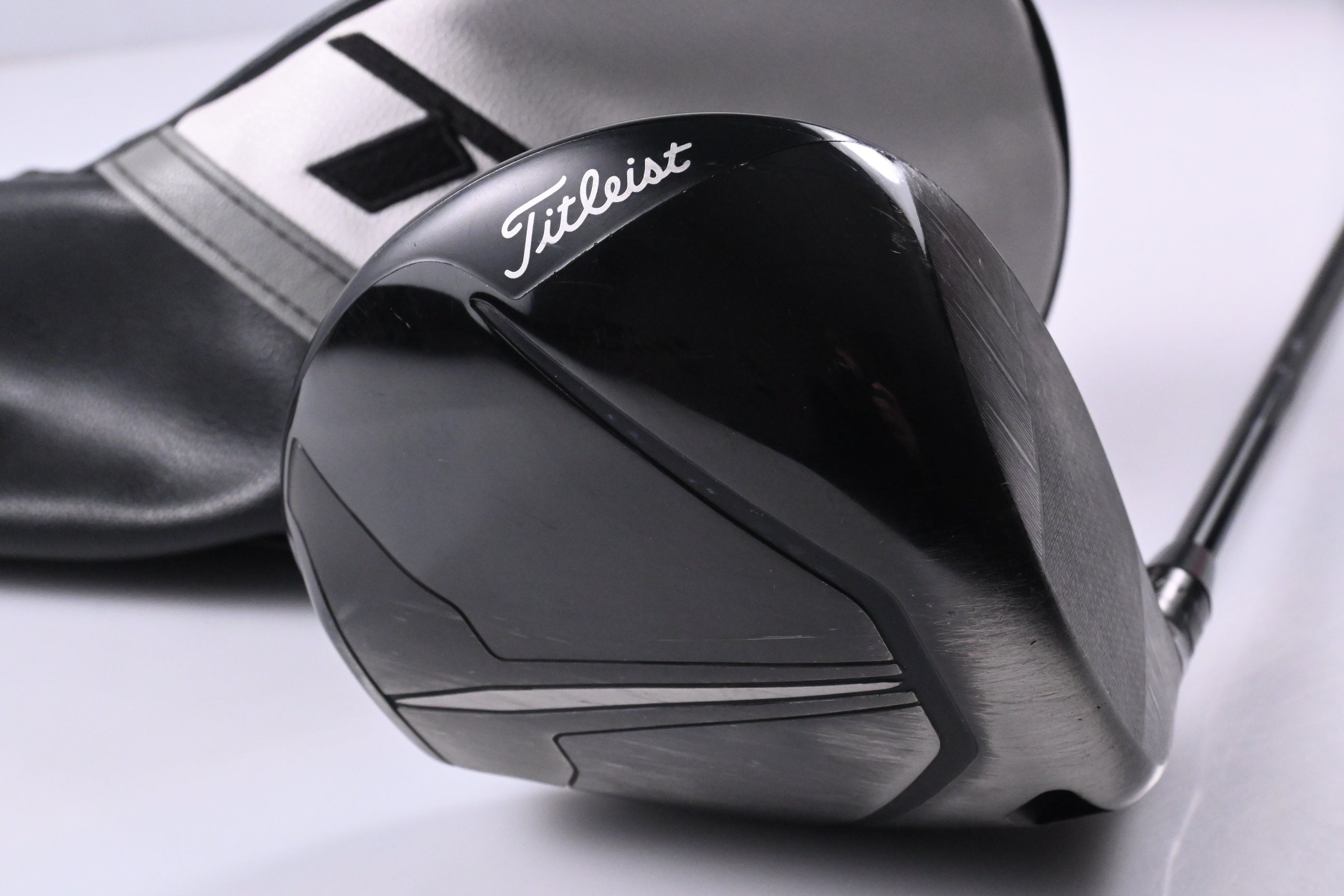 Titleist TSR2 Driver / 9 Degree / Stiff Flex HZRDUS Smoke Black RDX 60 Shaft