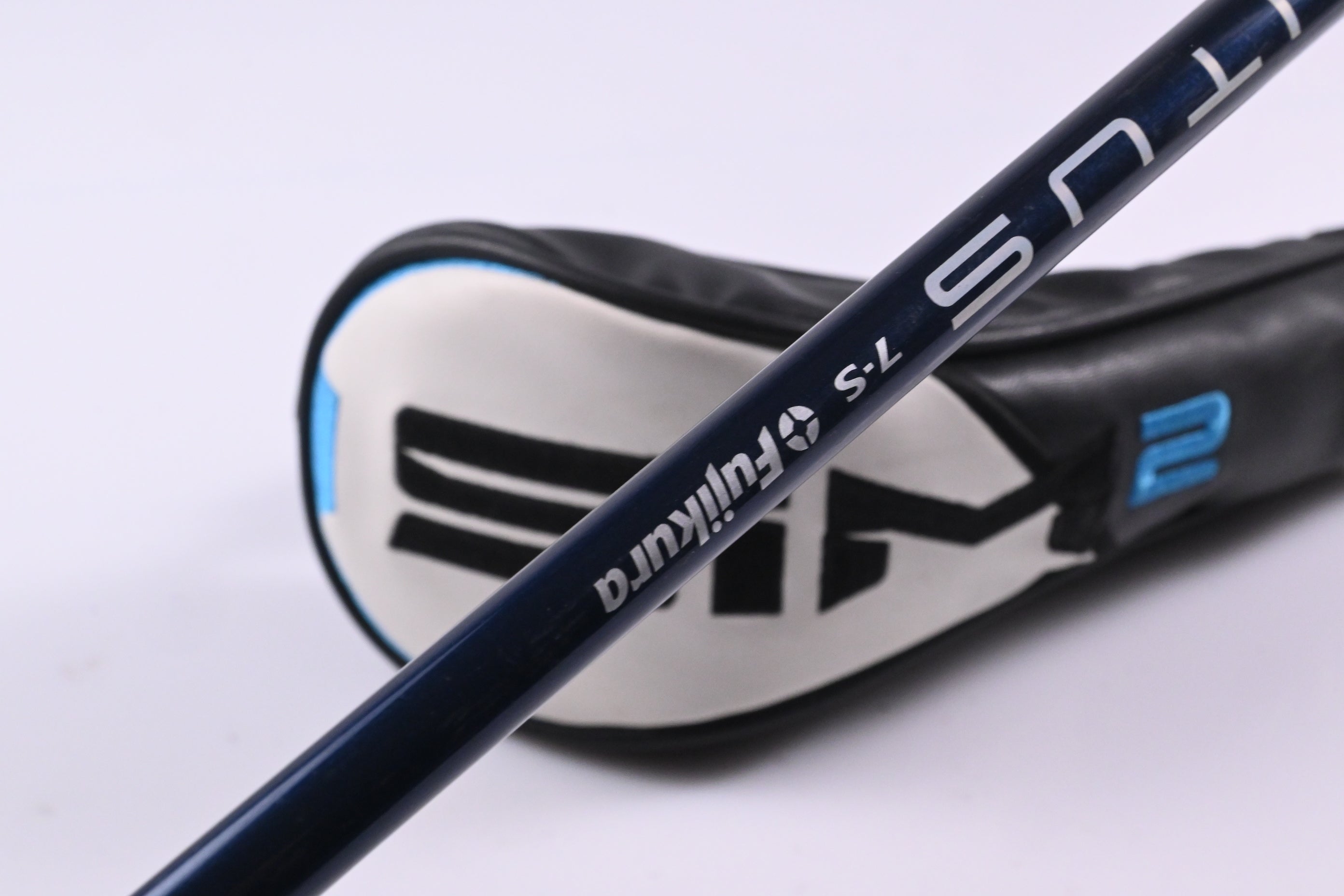 Taylormade SIM2 Max #3 Hybrid / 19 Degree / Stiff Flex Ventus Blue 7 Shaft