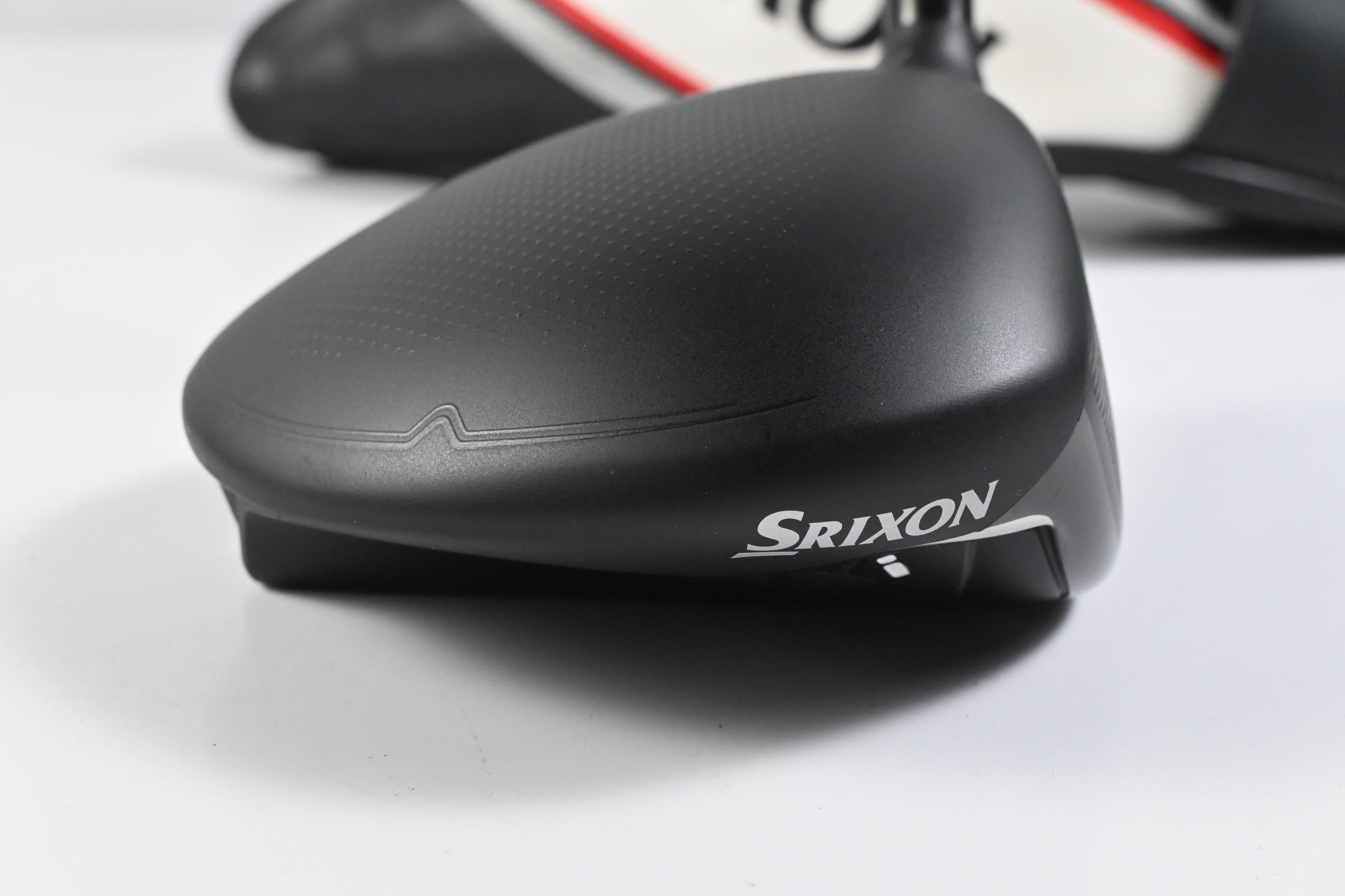 Srixon ZXi Max Driver / 10.5 Degree / Regular Flex Denali Red 50 Shaft