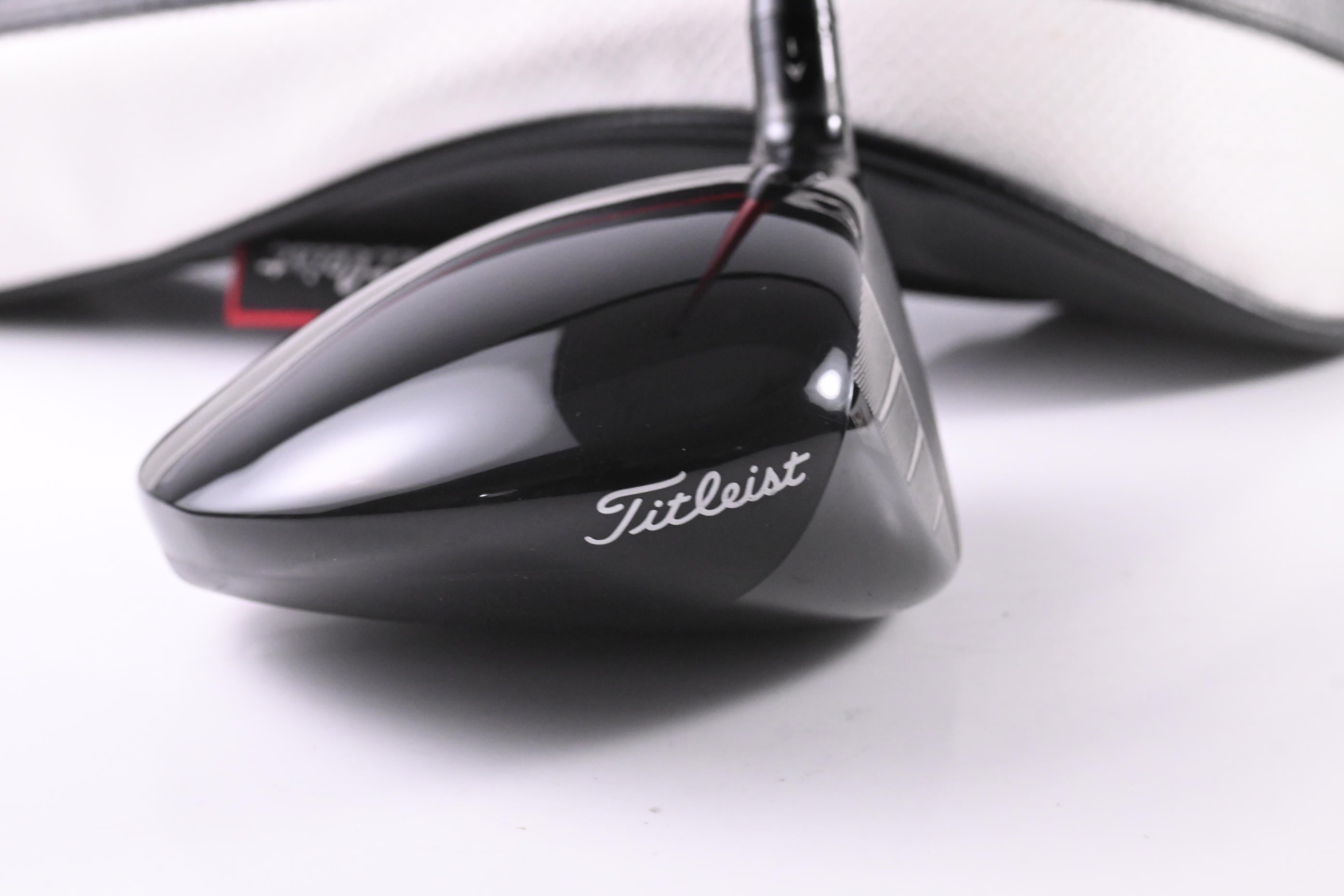 Titleist GT2 Driver / 10 Degree / Stiff Flex Denali Red 50 Shaft