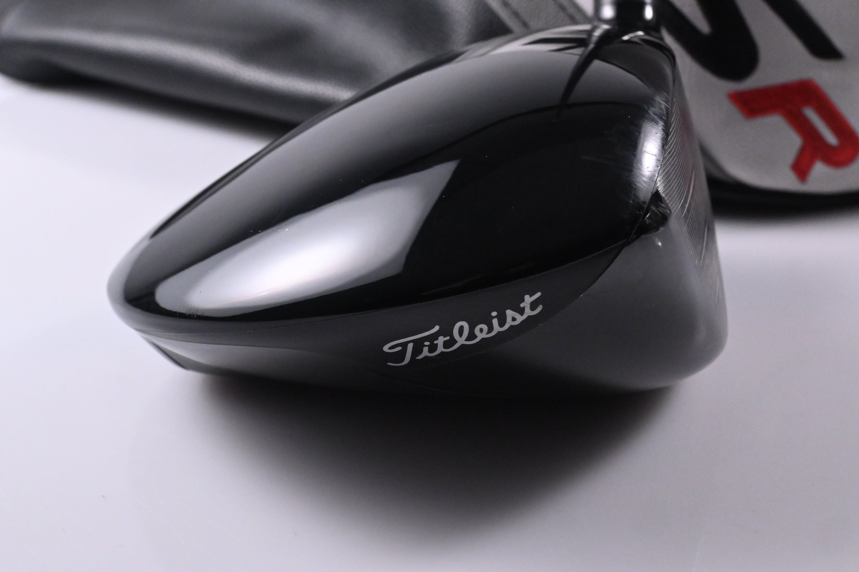 Titleist TSR2 Driver / 9 Degree / Stiff Flex HZRDUS Smoke Black RDX 60 Shaft