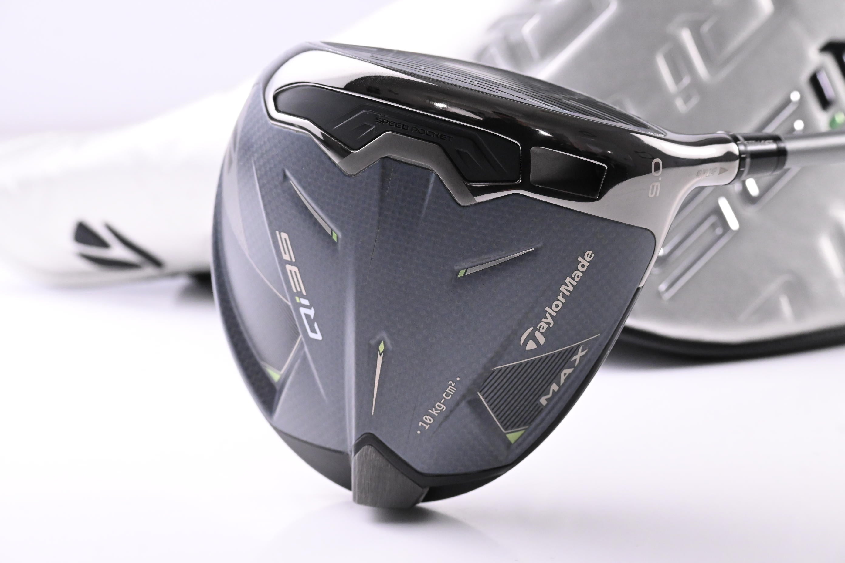 Taylormade Qi35 Max Driver / 9 Degree / Regular Flex Air Speeder 50 Shaft