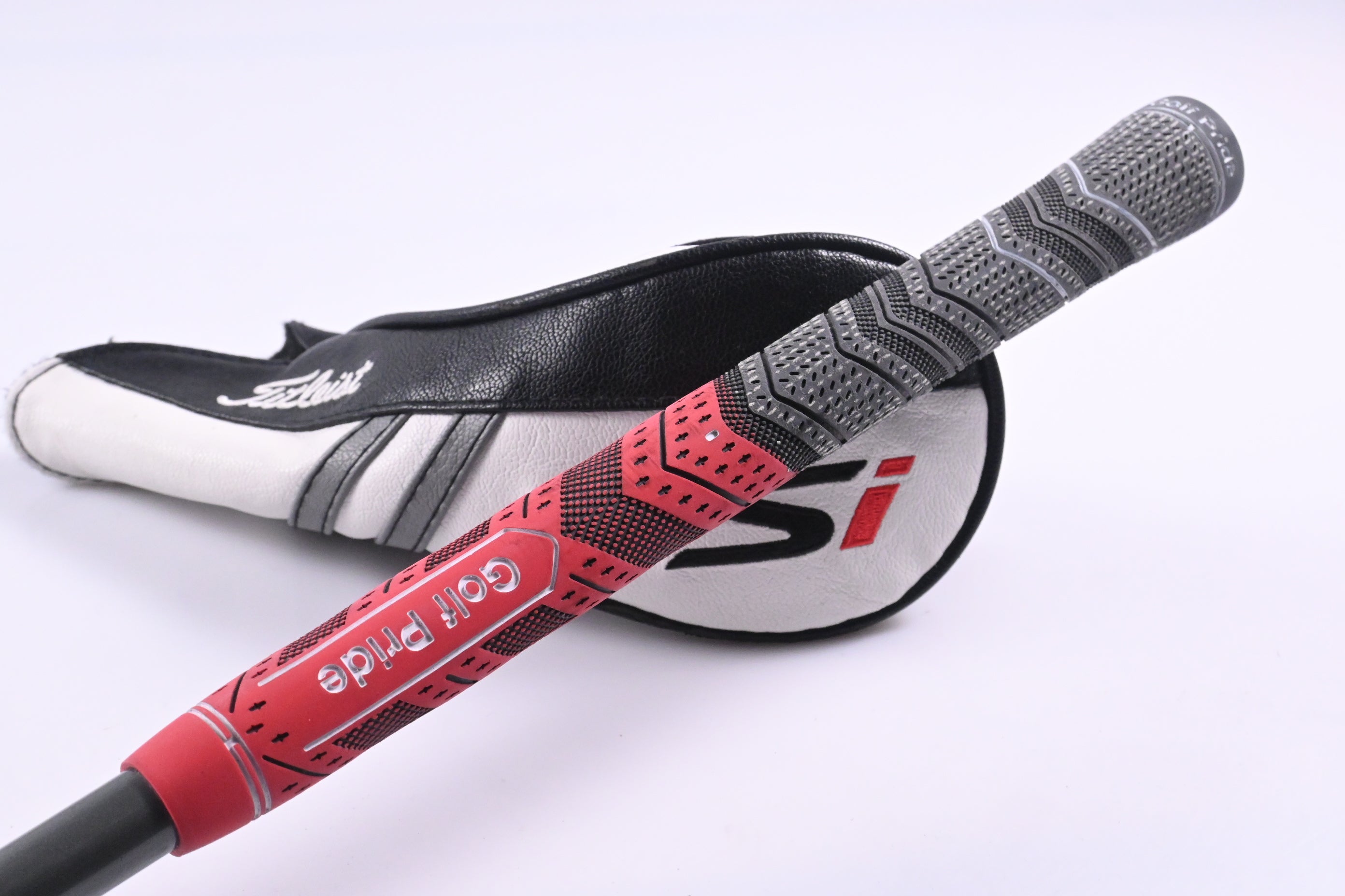 Titleist TSi1 #5 Hybrid / 23 Degree / Regular Flex Aldila Ascent UltraLight 50