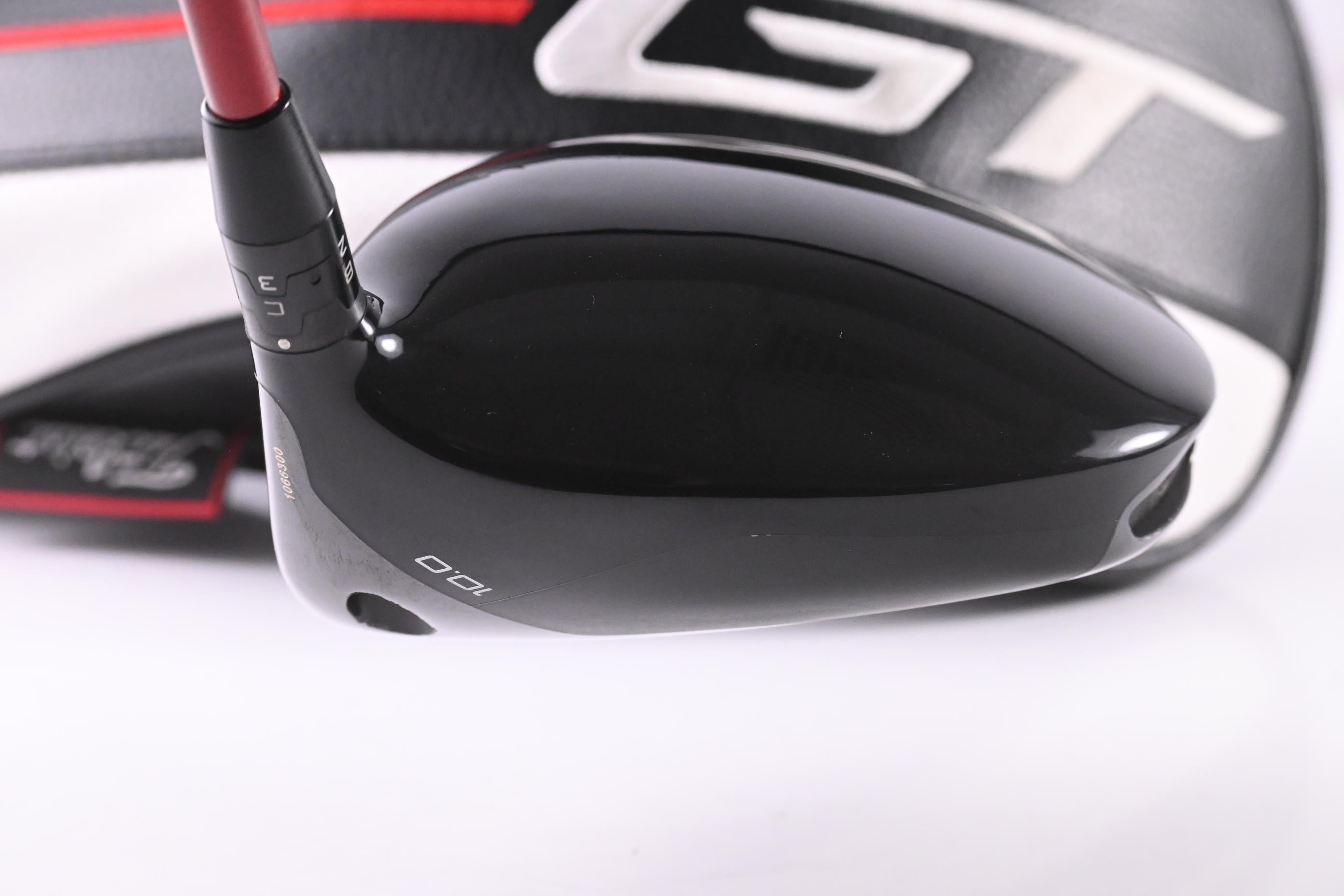 Titleist GT2 Driver / 10 Degree / Stiff Flex Denali Red 50 Shaft