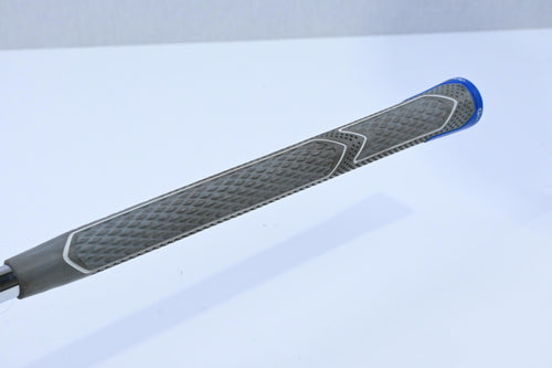Mizuno MP-30 #9 Iron / Regular Flex Dynamic Gold R300