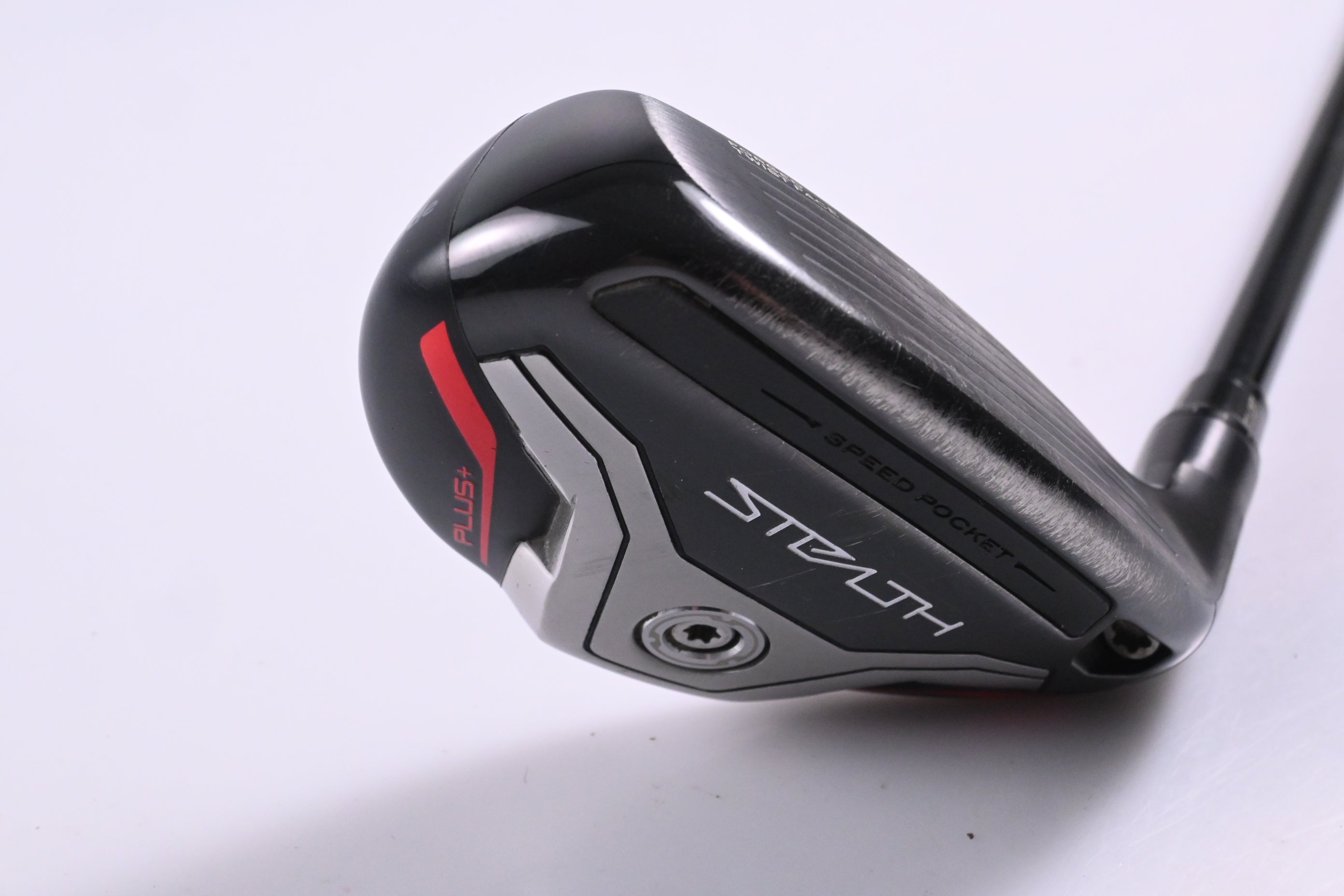 Taylormade Stealth Plus #4 Hybrid / 22 Degree / Regular Flex HZRDUS Smoke Red