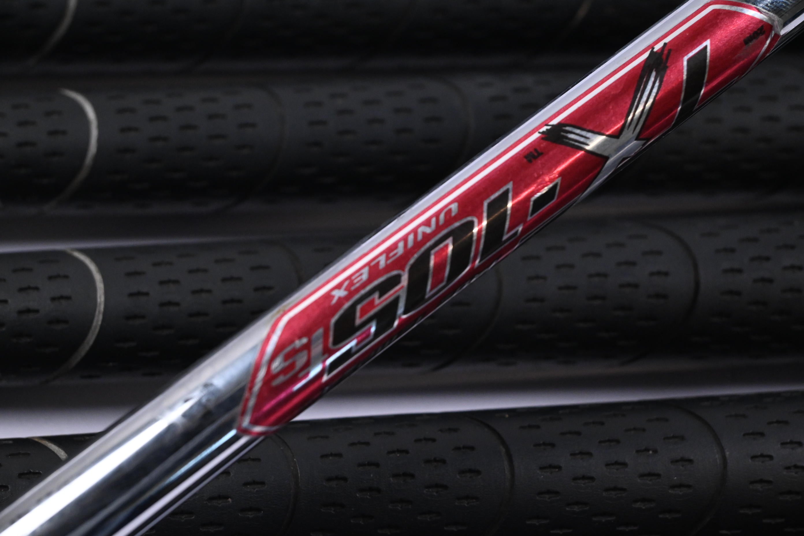 Wilson Di7 Irons / 4-PW+SW / Uniflex True Temper TX-105 Shafts