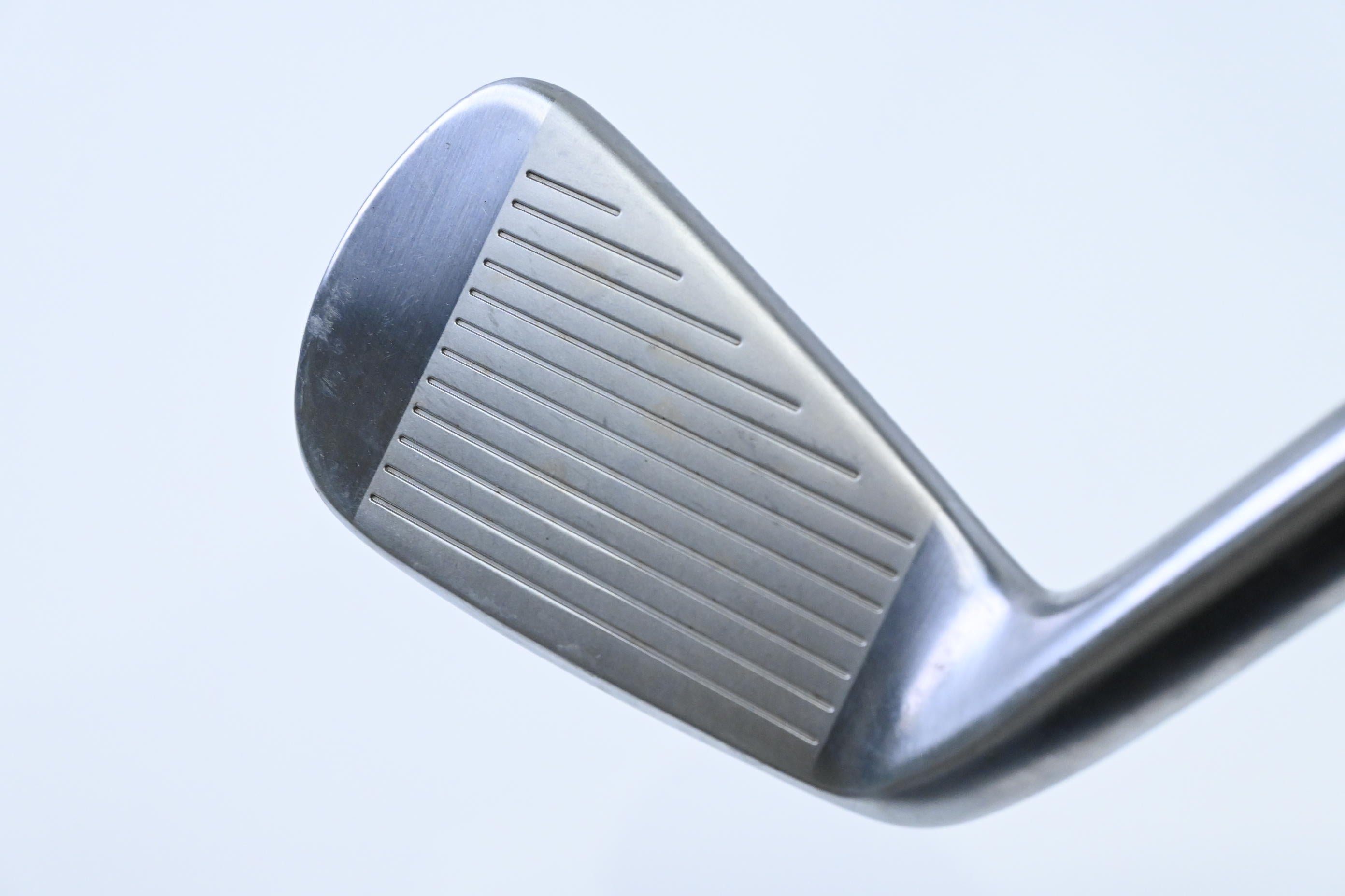 Taylormade P790 2019 UDI #2 Iron / 17 Degree / Stiff Flex Project X Blackout 85