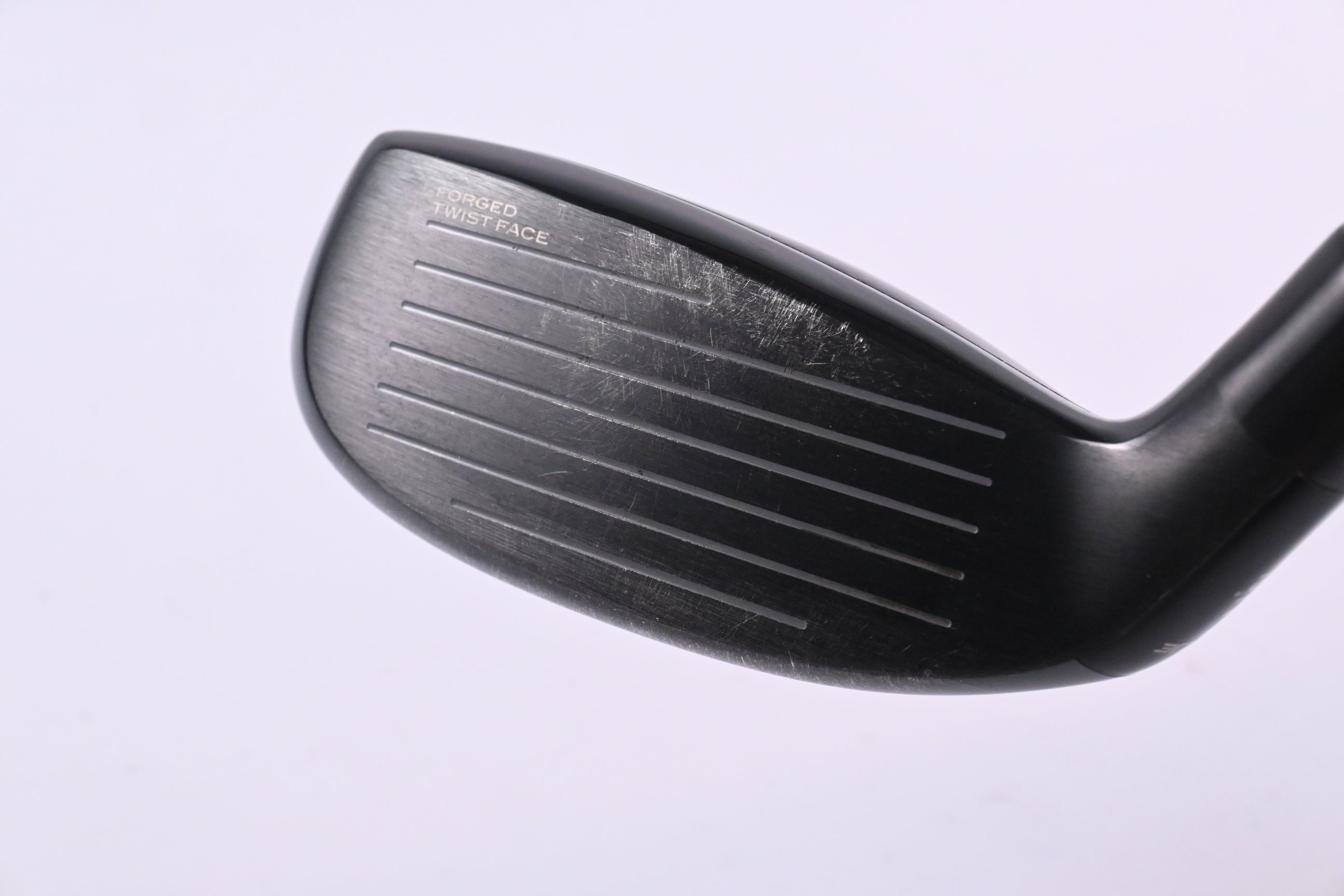 Taylormade Stealth Plus #4 Hybrid / 22 Degree / Regular Flex HZRDUS Smoke Red