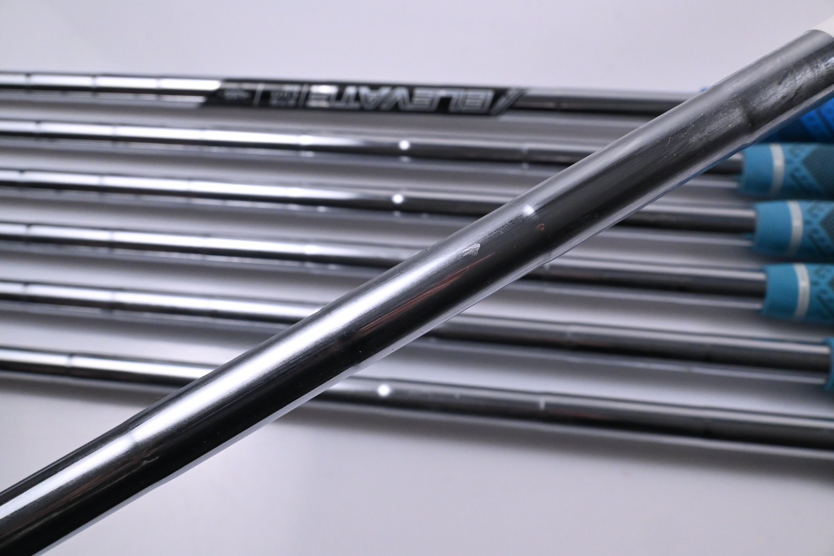 Callaway Apex DCB Irons / 5-PW+GW / Regular Flex Elevate 85 Shafts