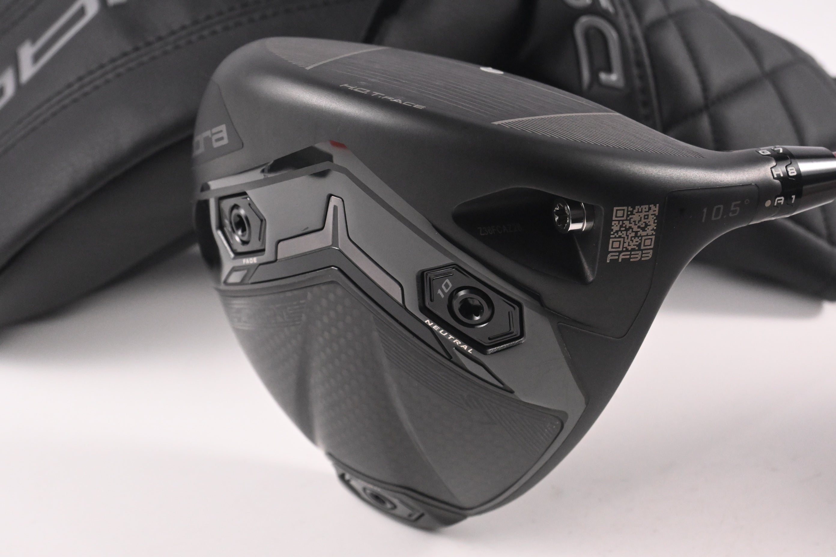 Cobra DS-Adapt LS Driver / 10.5 Degree / Stiff Flex Denali Red 50 Shaft