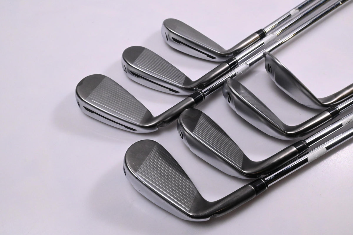 Taylormade Speedblade Irons / 5-PW+SW / Regular Flex SpeedBlade 85 Shafts
