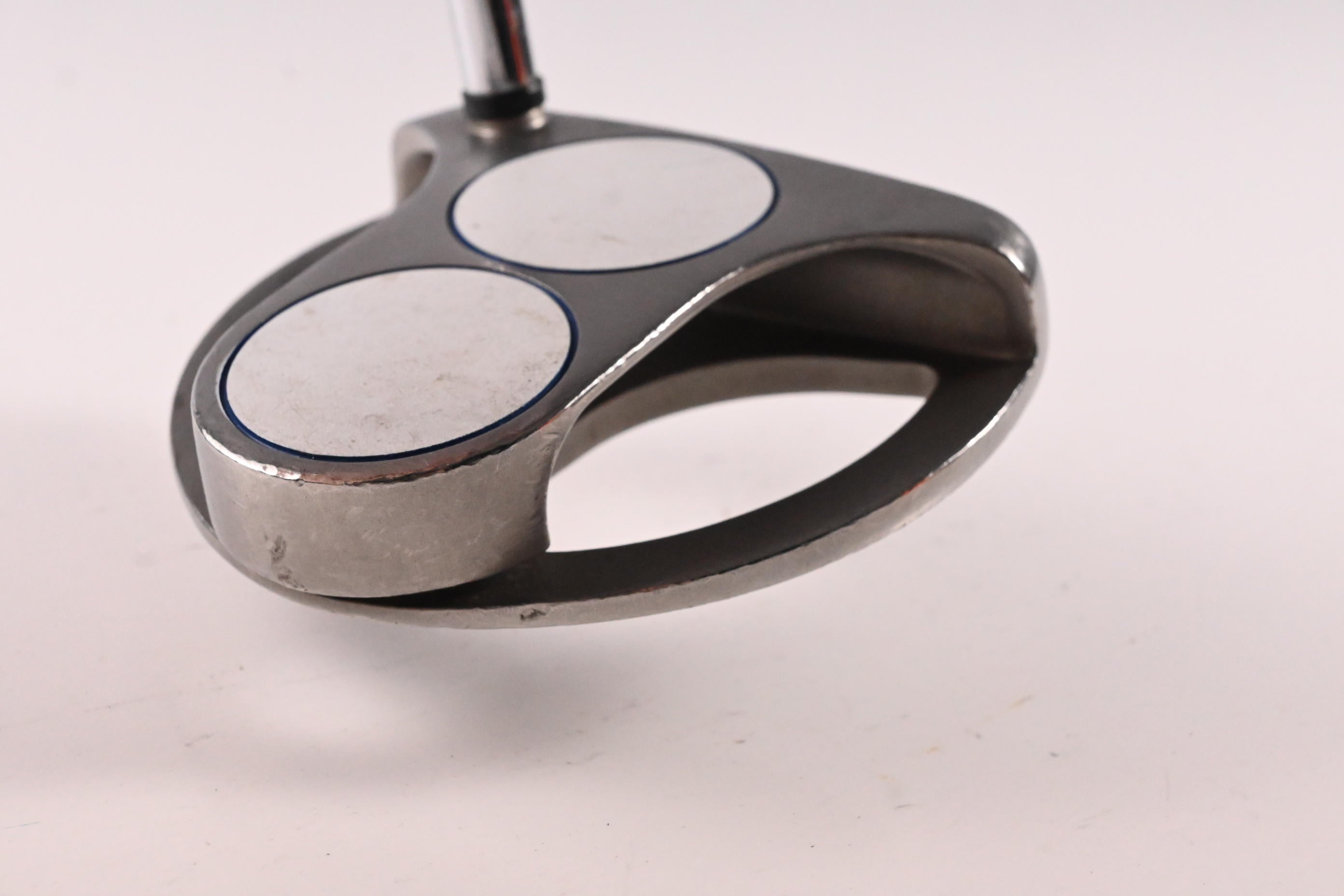 Odyssey Divine Line 2-Ball Putter / 32 Inch