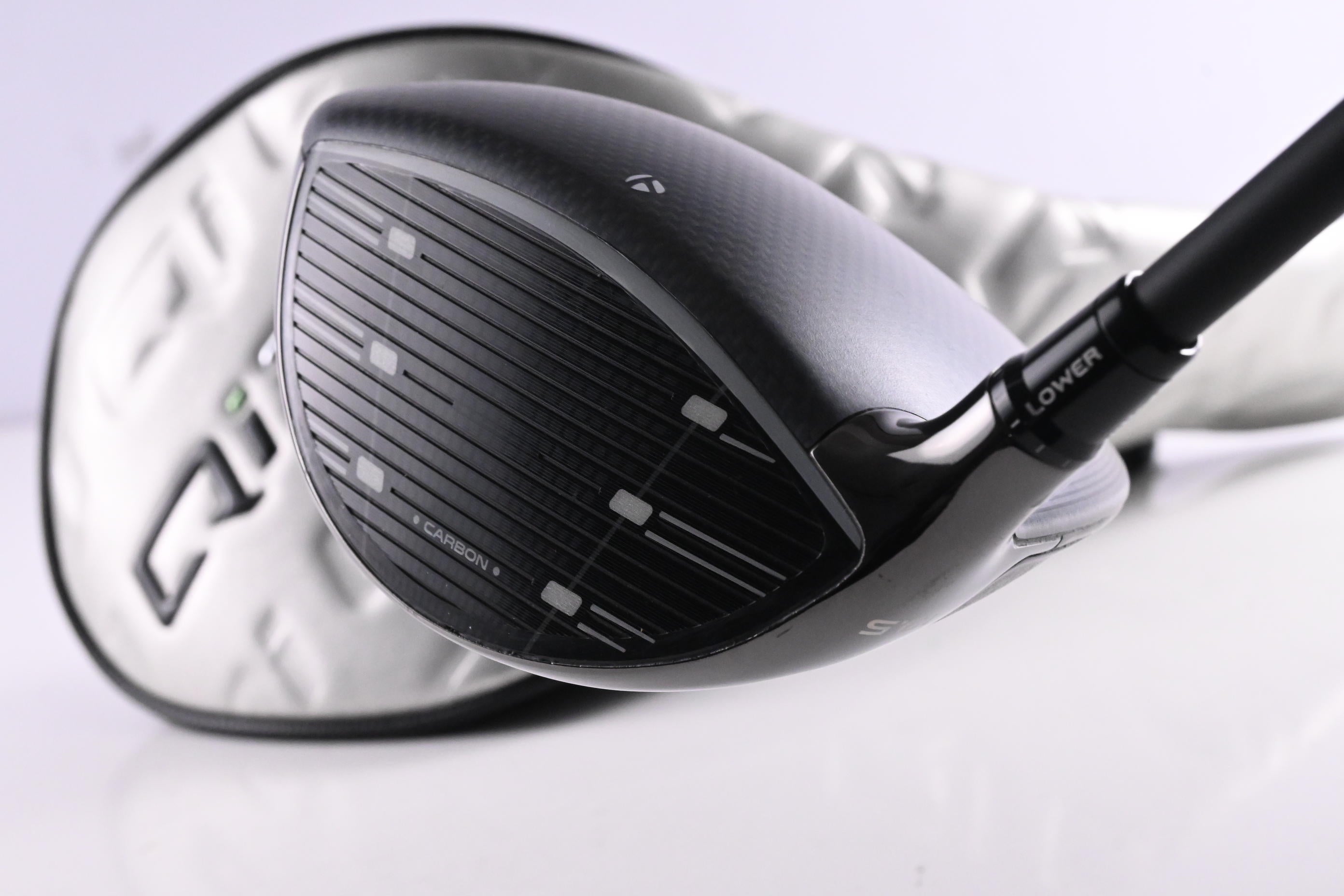 Taylormade Qi35 Driver / 10.5 Degree / Regular Flex Vanquish 5 Shaft