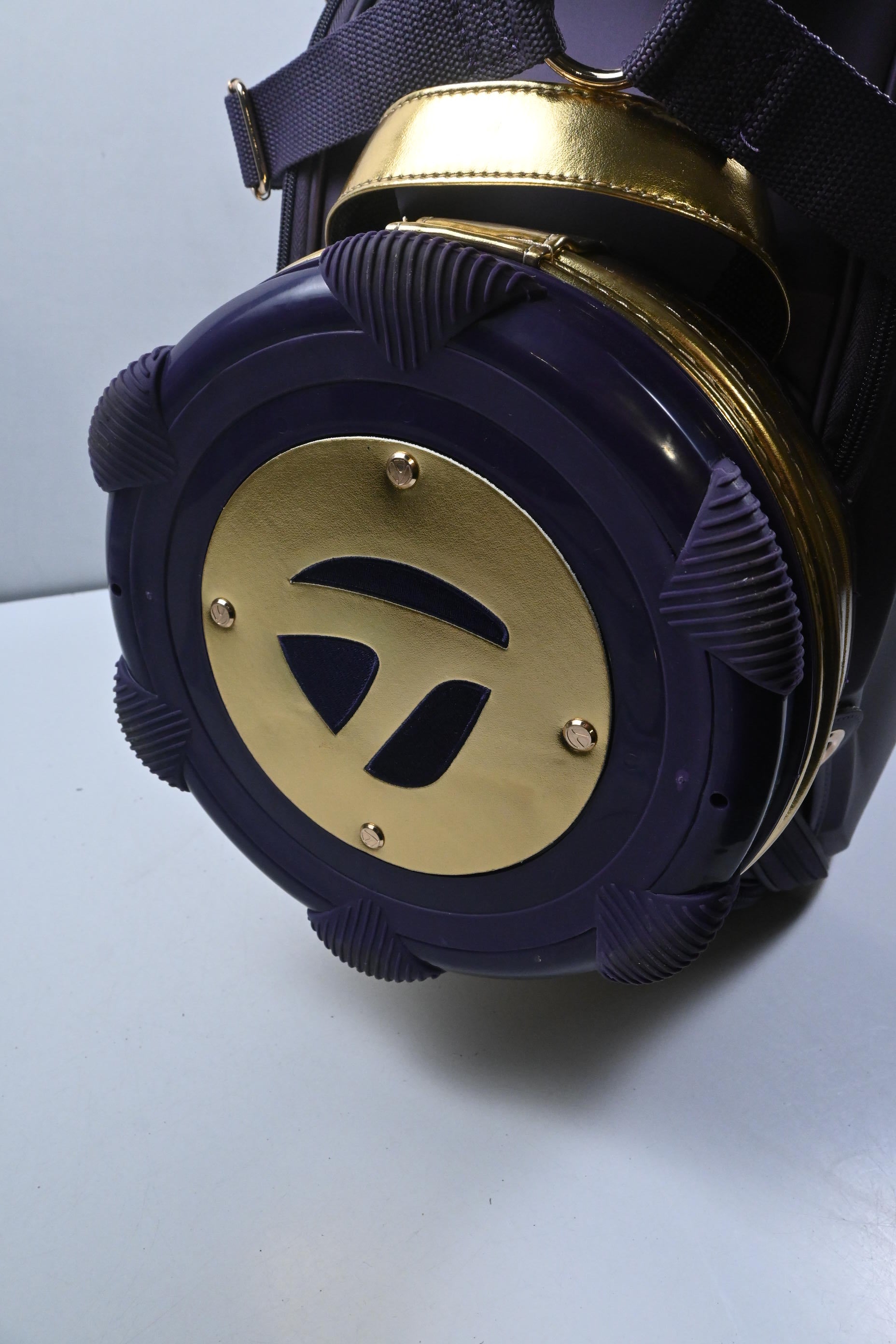 Taylormade The Open Tour Bag / 6-Way Divider / Purple, Gold & White