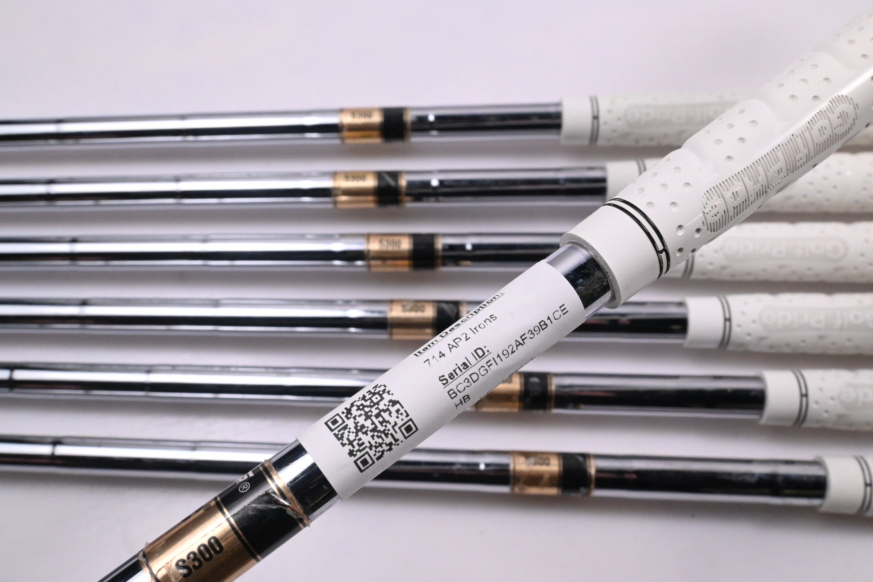 Titleist 714 AP2 Irons / 4-PW / Stiff Flex Dynamic Gold S300 Shafts