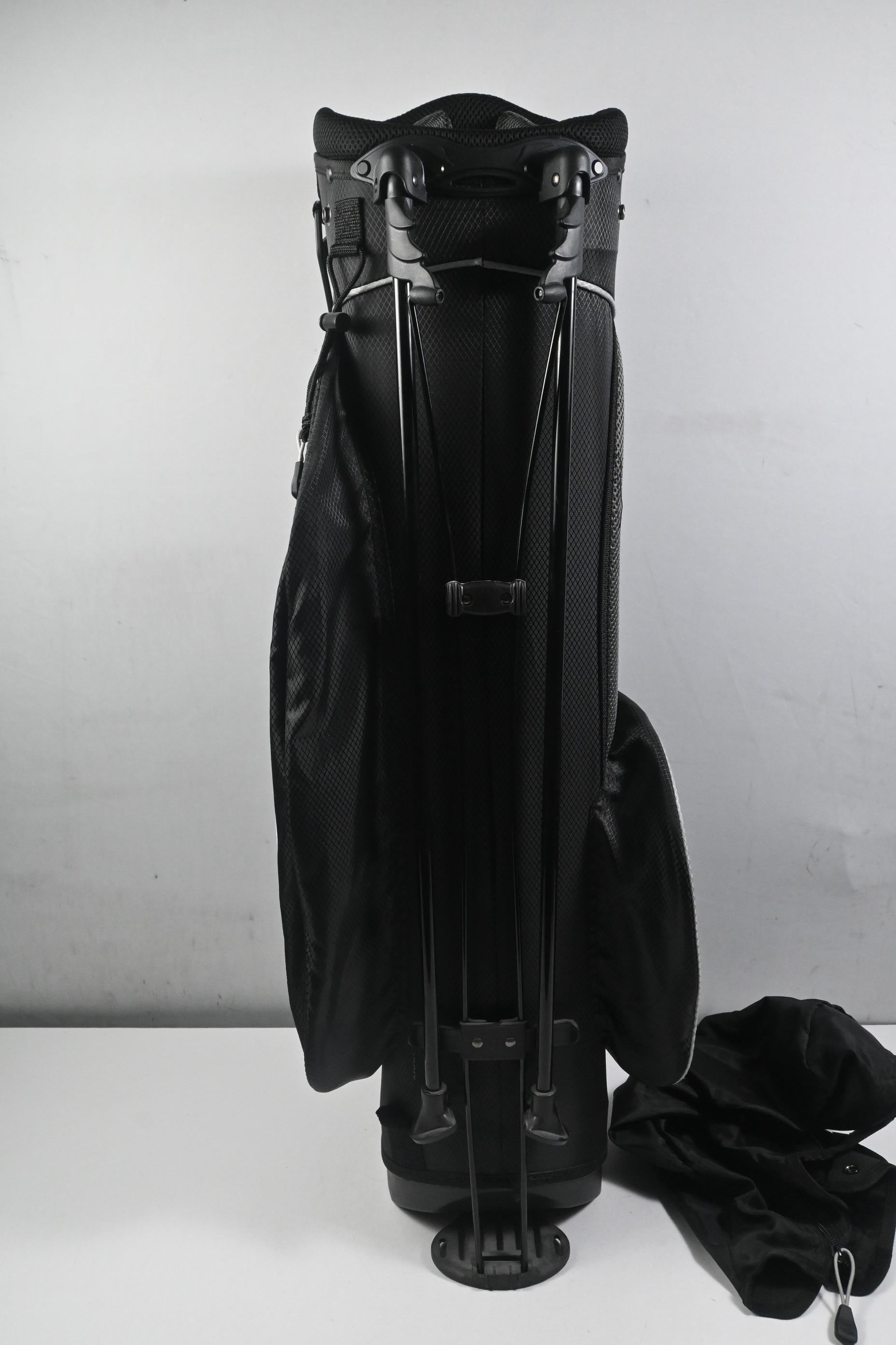 Cobra Stand Bag / 7-Way Divider / Black & White