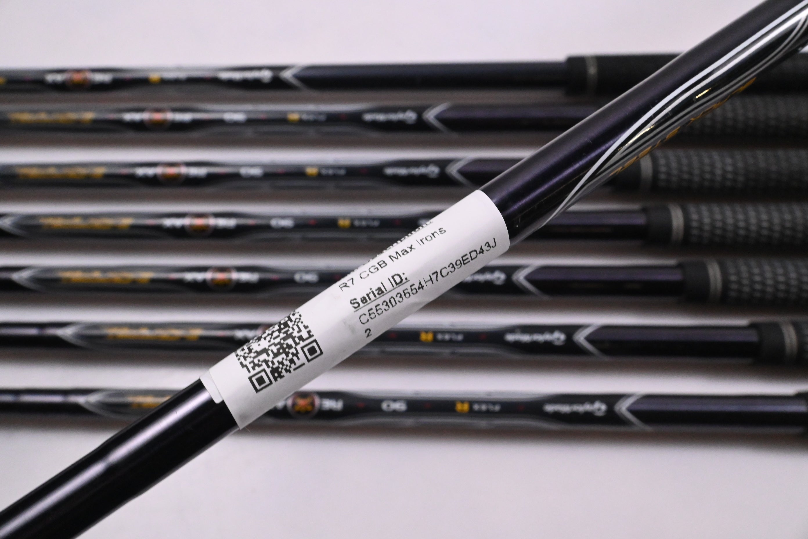 Taylormade R7 CGB Max Irons / 4-PW+SW / Regular Flex REAX 90 Shafts