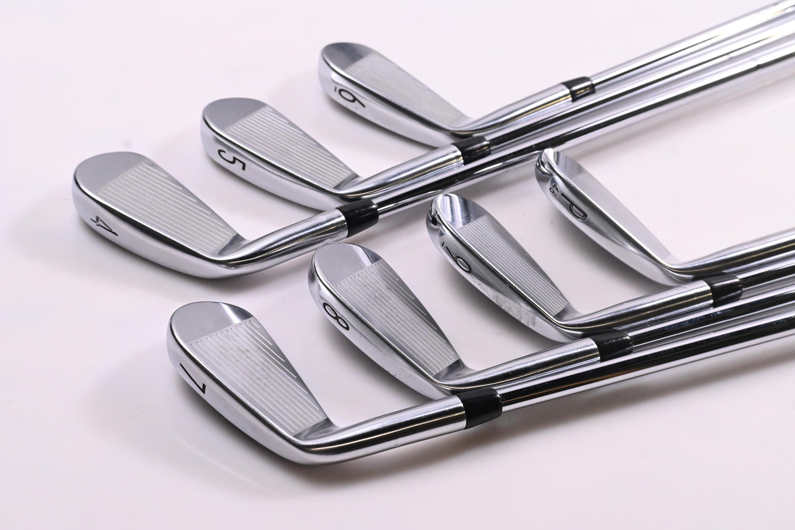 Titleist T100 2019 Irons / 4-PW / Stiff Flex AMT Tour White S300 Shafts
