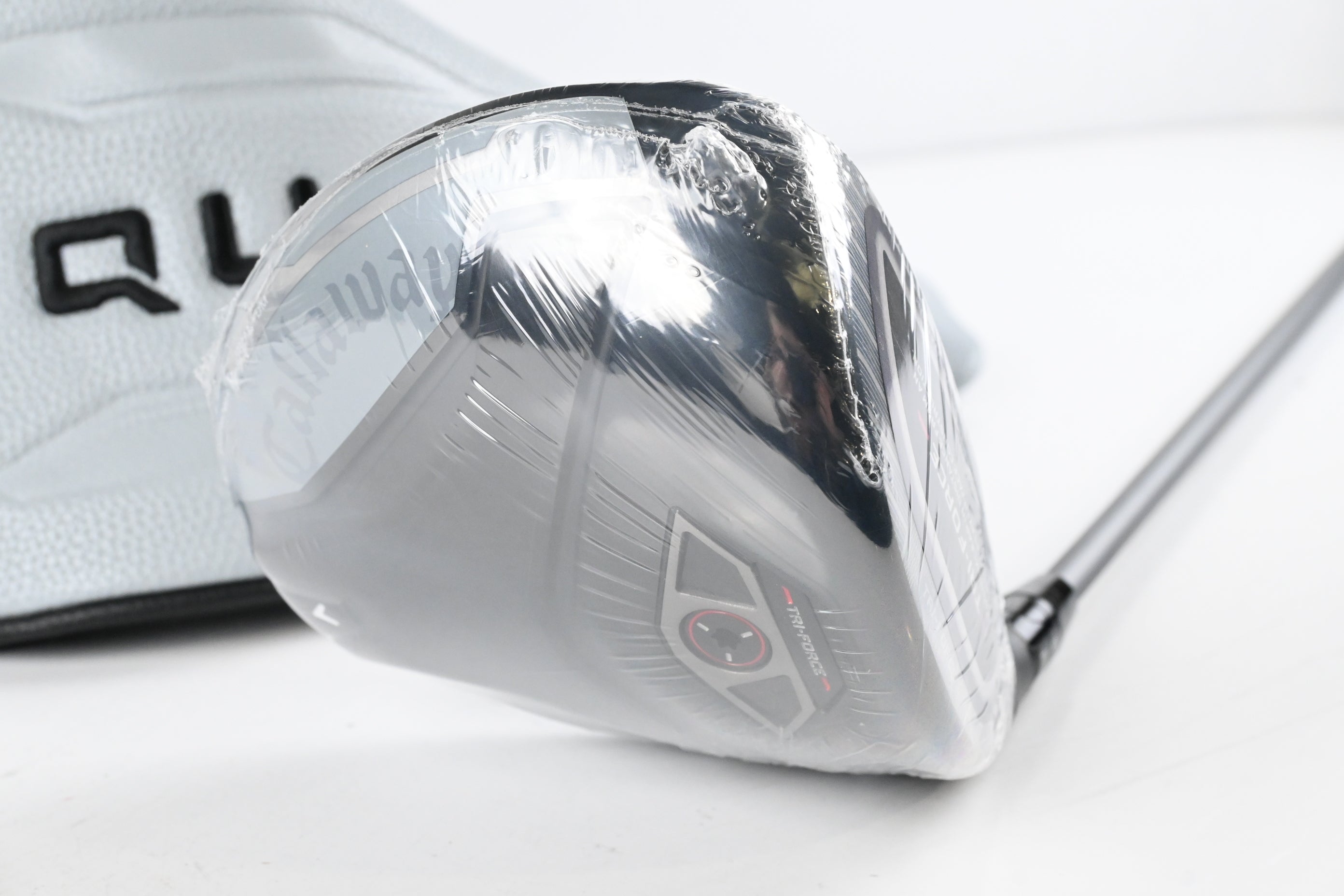 Callaway Quantum Max D Driver / 10.5 Degree / Regular Flex Denali Frost Silver