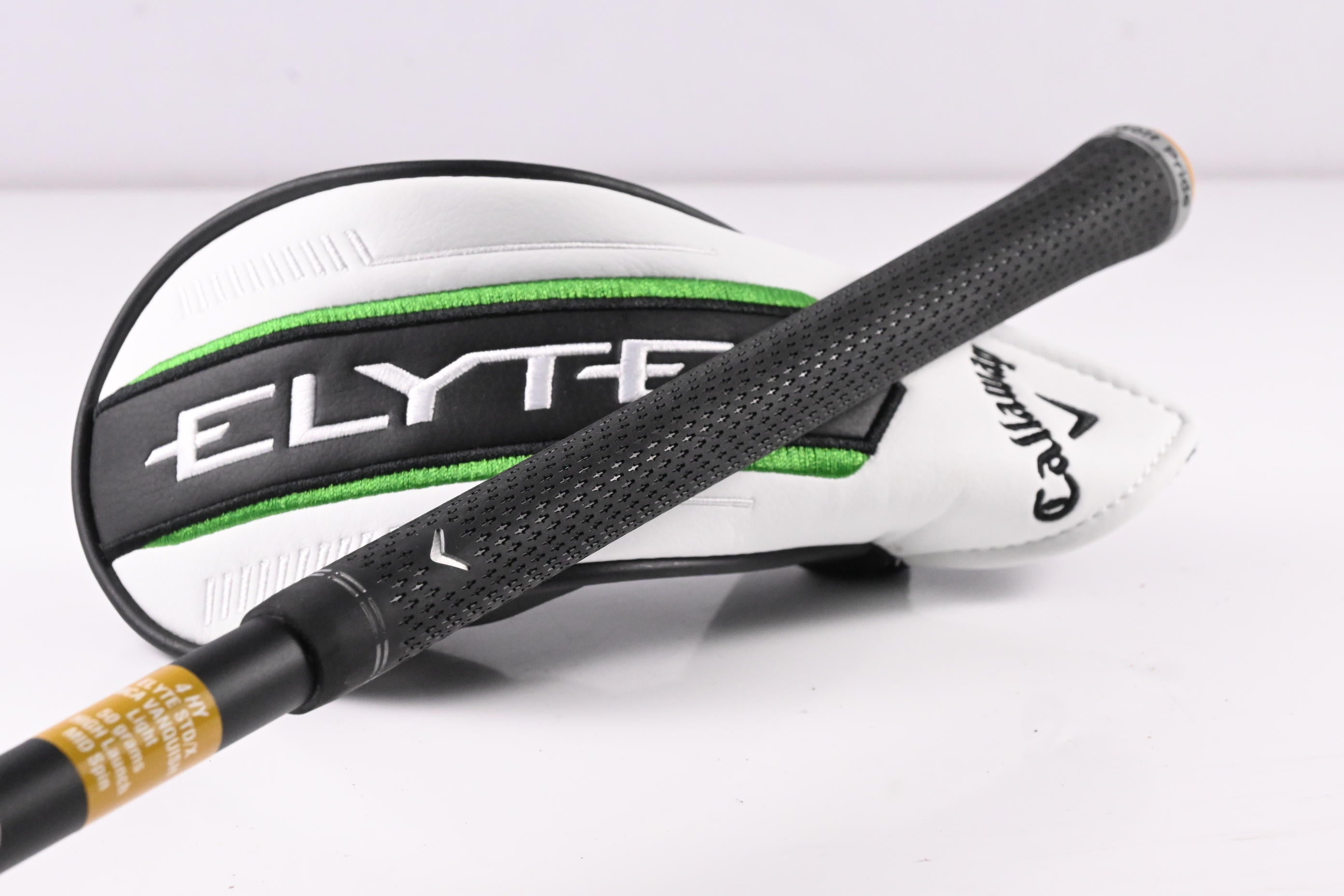 Callaway Elyte X #4 Hybrid / 21 Degree / Senior Flex Vanquish 5 Shaft