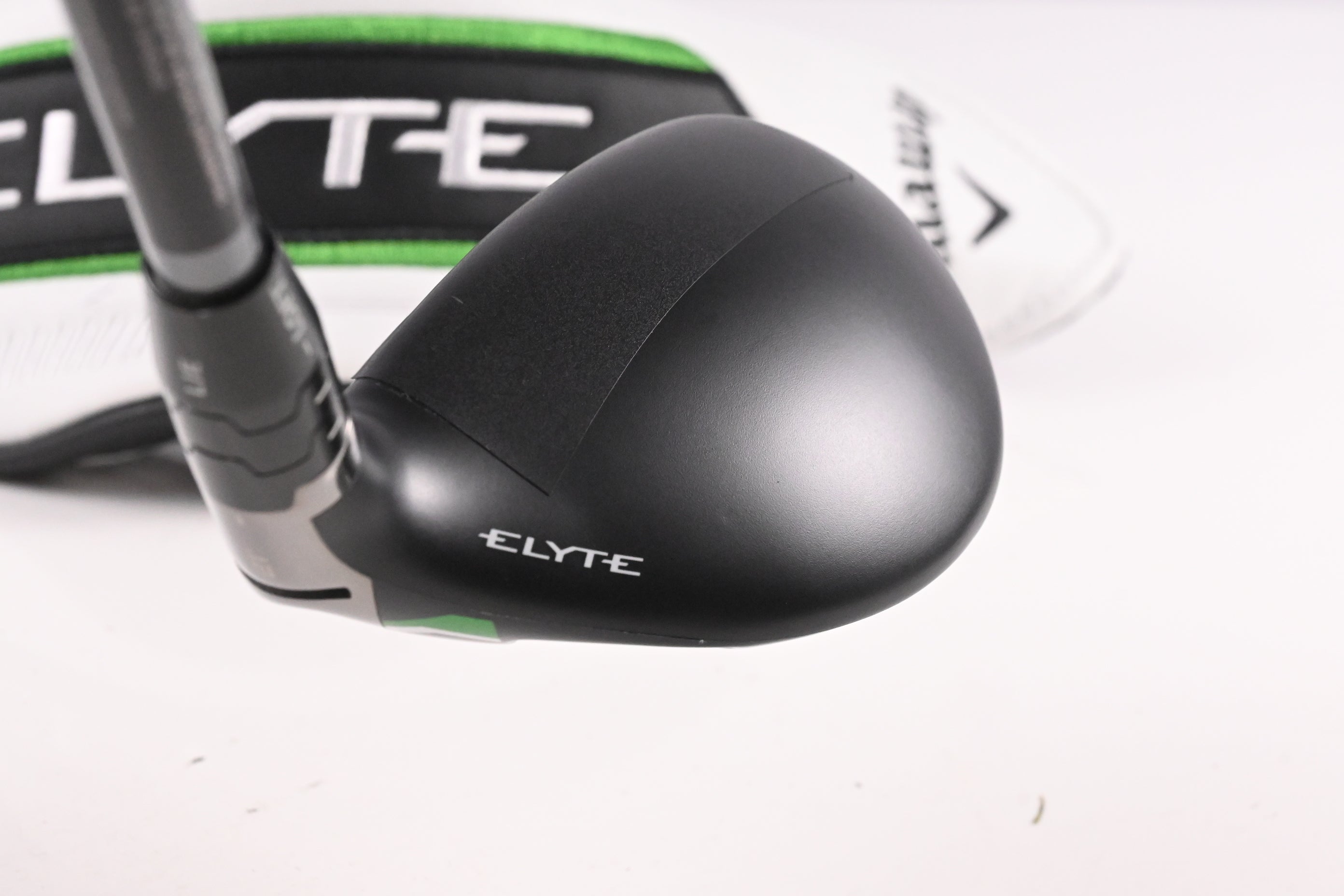 Callaway Elyte X #4 Hybrid / 21 Degree / Regular Flex Denali Charcoal 60 Shaft