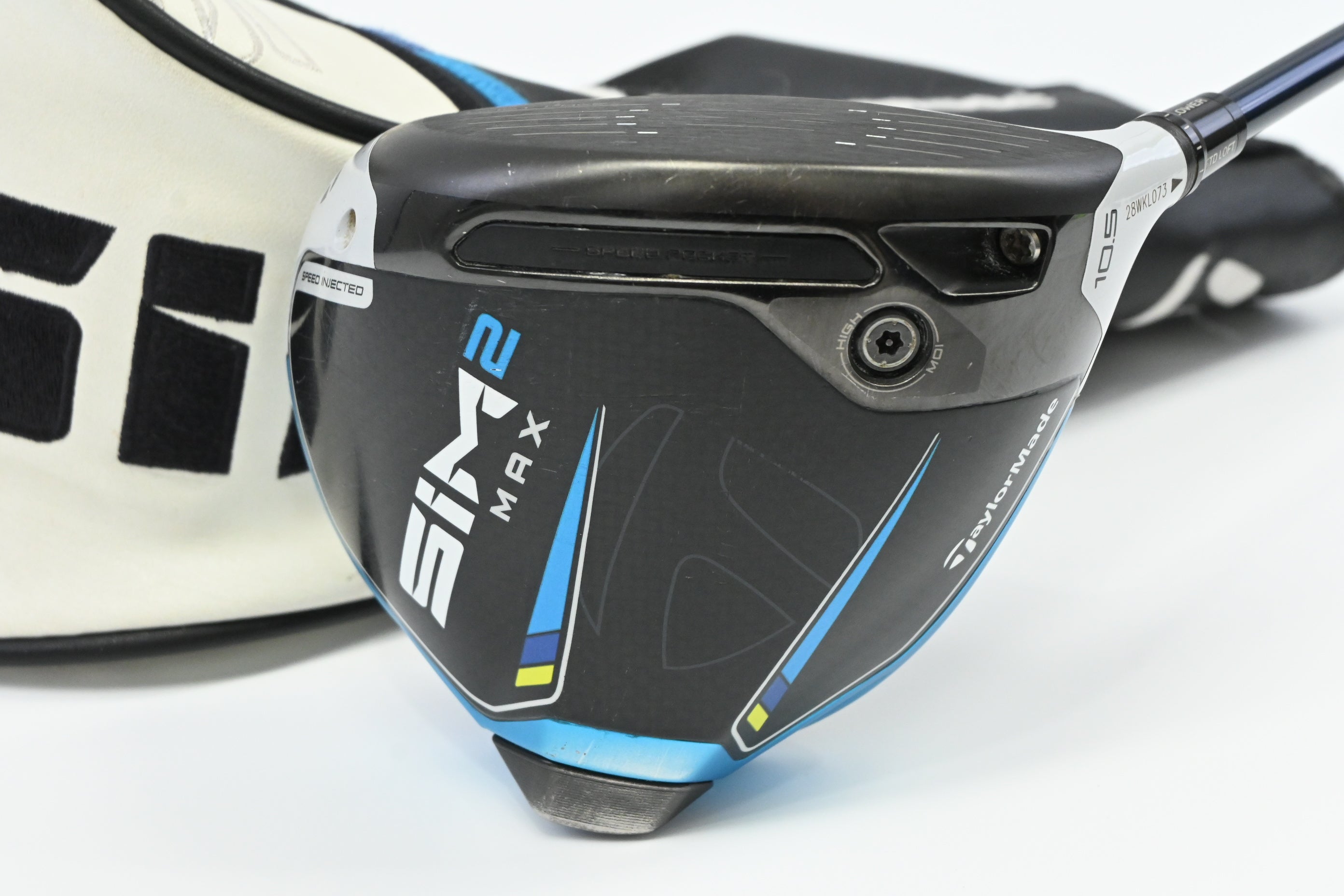 Taylormade SIM2 Max Driver / 10.5 Degree / Regular Flex Fujikura Ventus Blue 5
