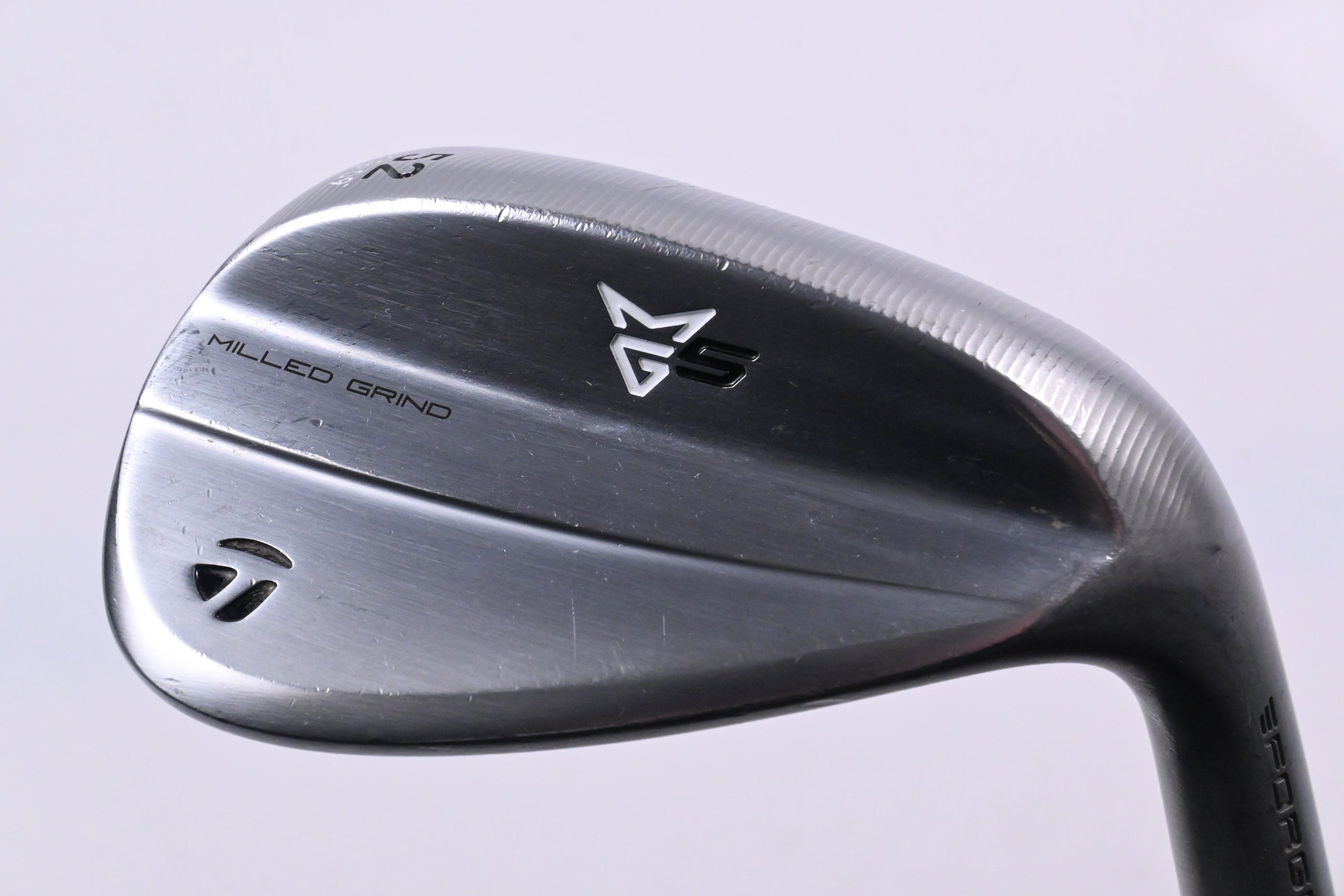 Taylormade Milled Grind 5 Gap Wedge / 52 Degree / Wedge Flex Dynamic Gold 115