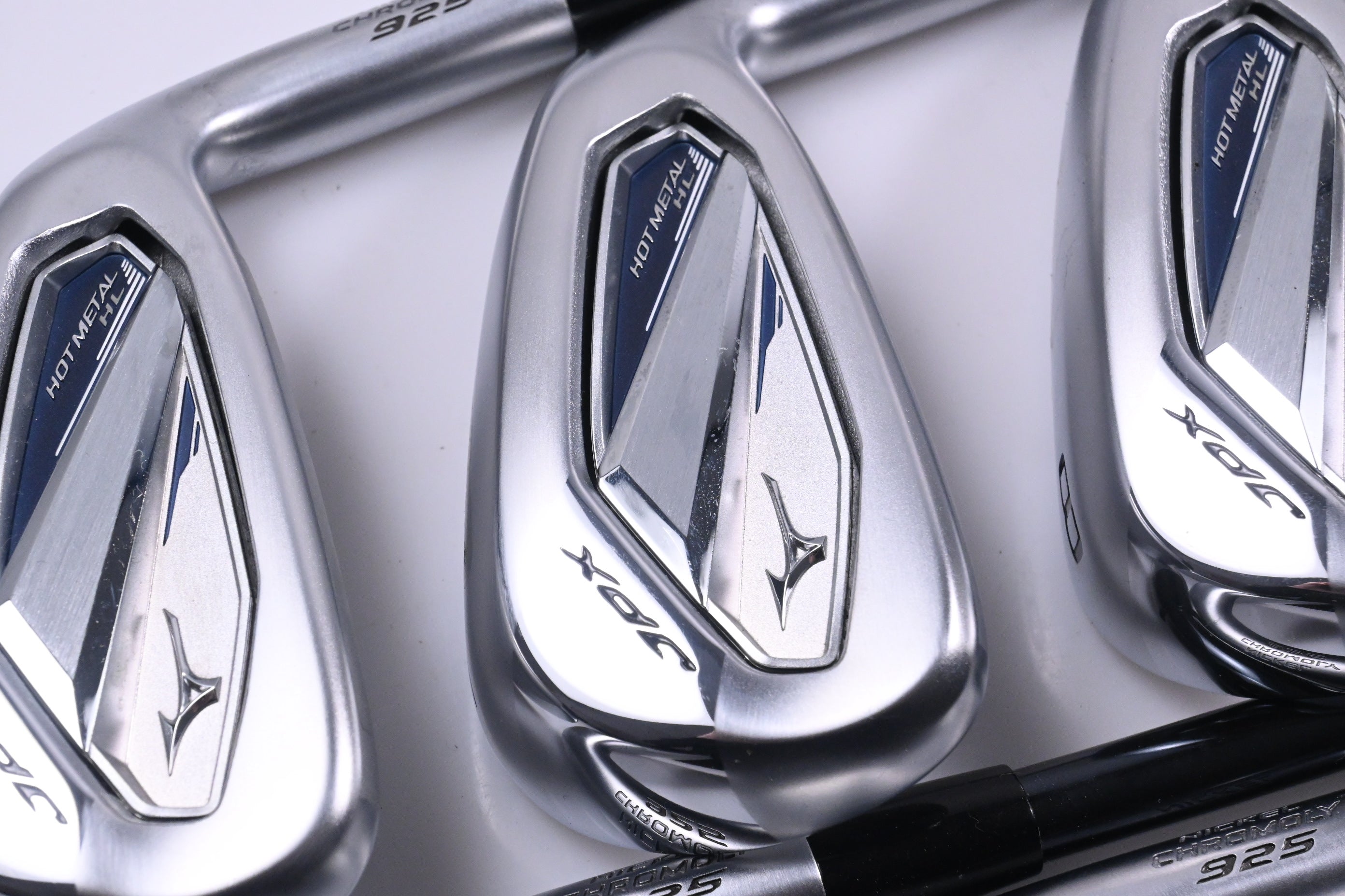 Ladies Mizuno JPX 925 Hot Metal HL Irons / 6-PW+GW / Ladies Flex UST Recoil Dart