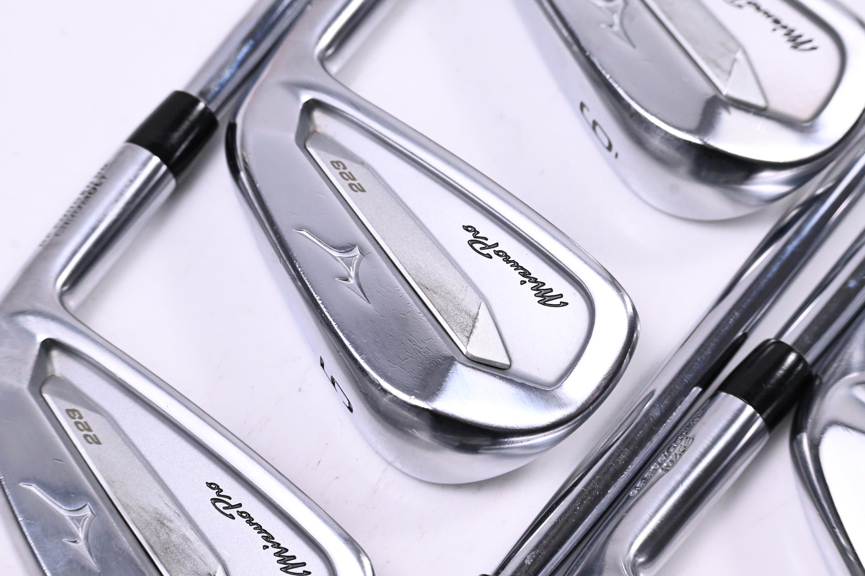 Mizuno Pro 223 Irons / 4-PW / Regular Flex KBS Tour 110 Shafts