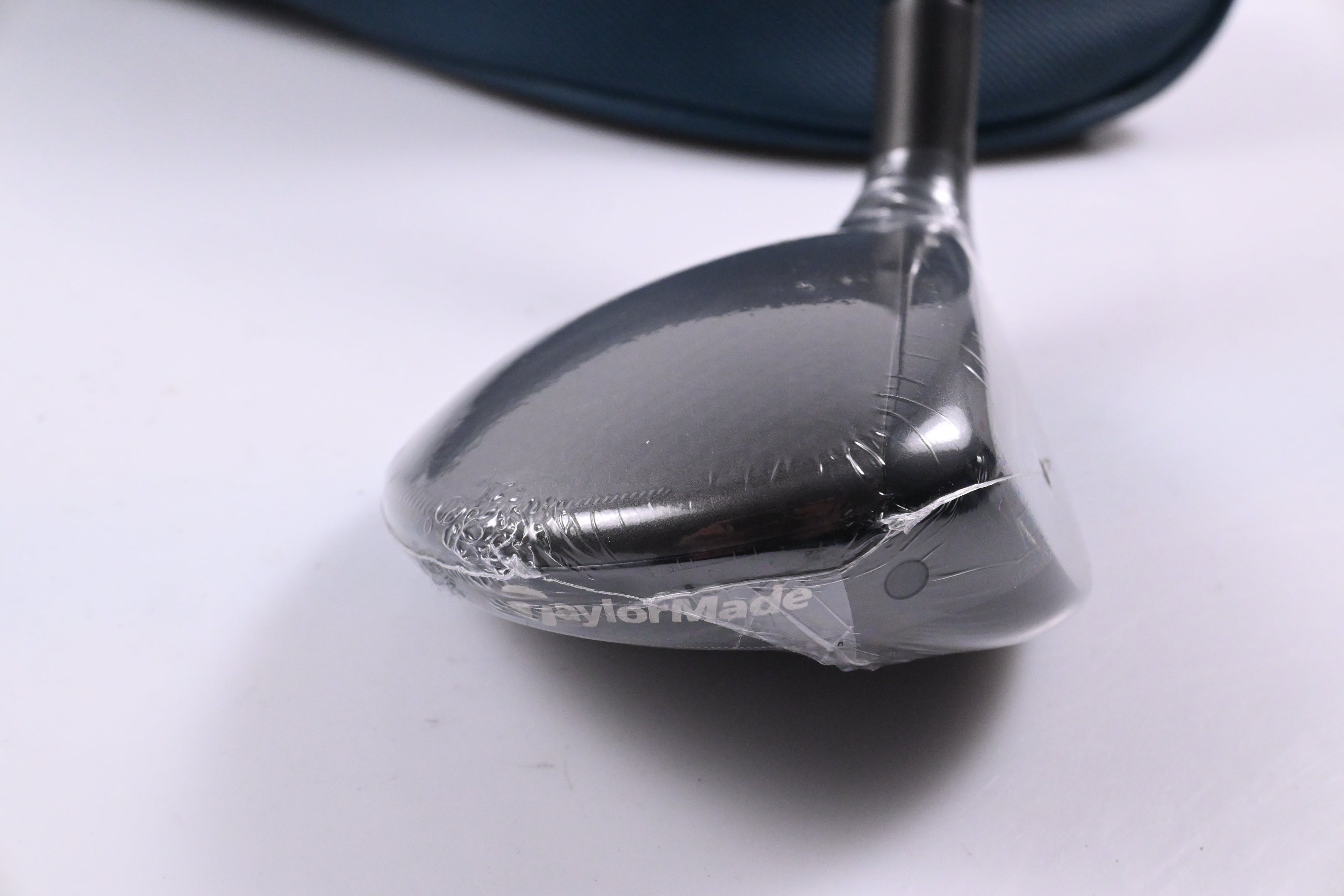 Taylormade Qi4D Max Lite #5 Hybrid / 26 Degree / Senior Flex Mitsubishi Reax 45
