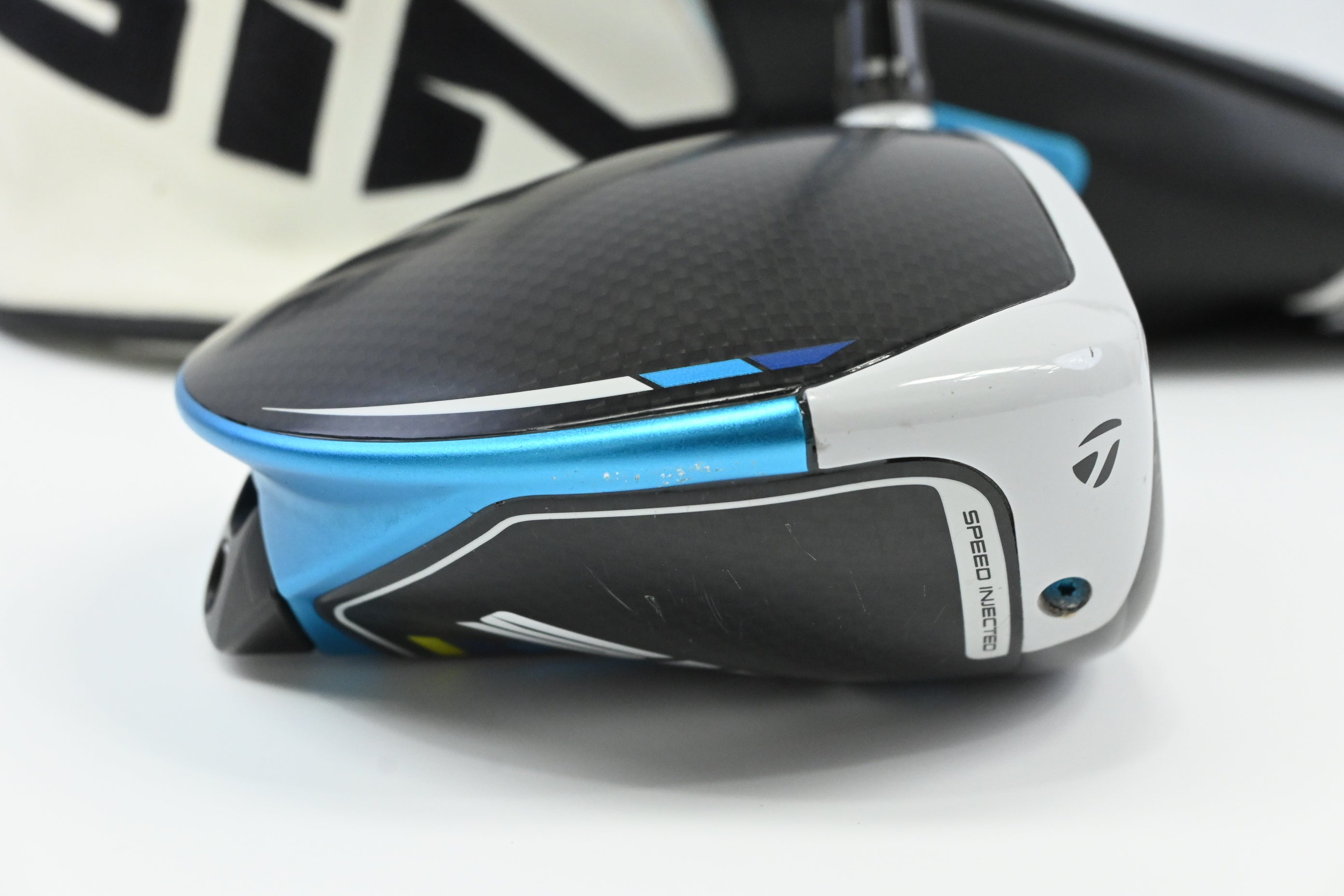 Taylormade SIM2 Max Driver / 10.5 Degree / Regular Flex Fujikura Ventus Blue 5