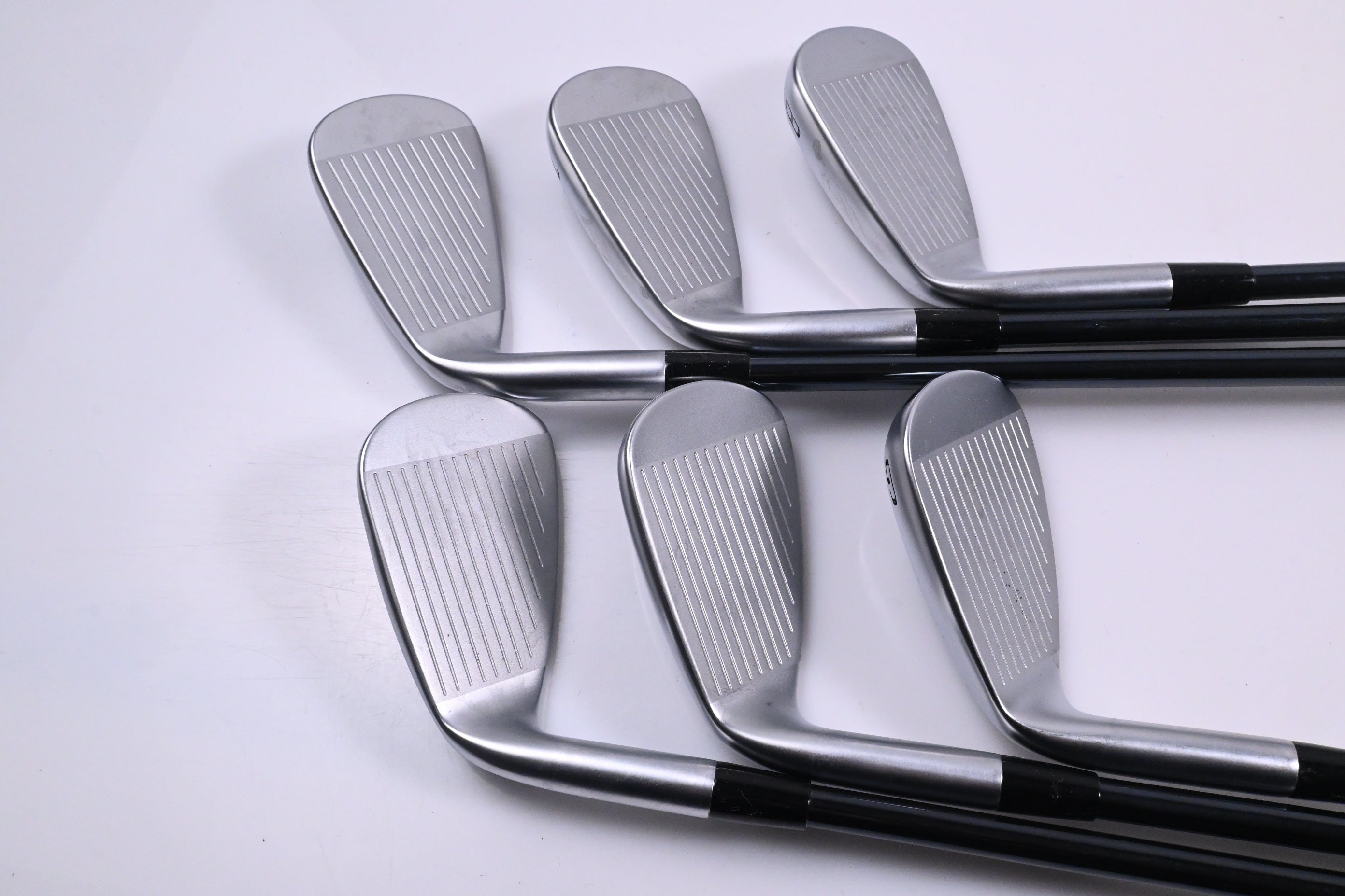 Ladies Mizuno JPX 925 Hot Metal HL Irons / 6-PW+GW / Ladies Flex UST Recoil Dart