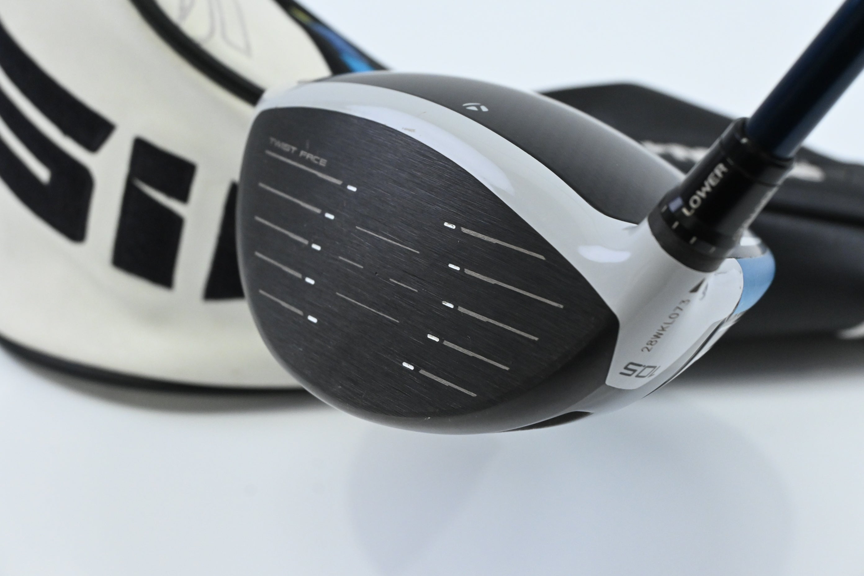 Taylormade SIM2 Max Driver / 10.5 Degree / Regular Flex Fujikura Ventus Blue 5