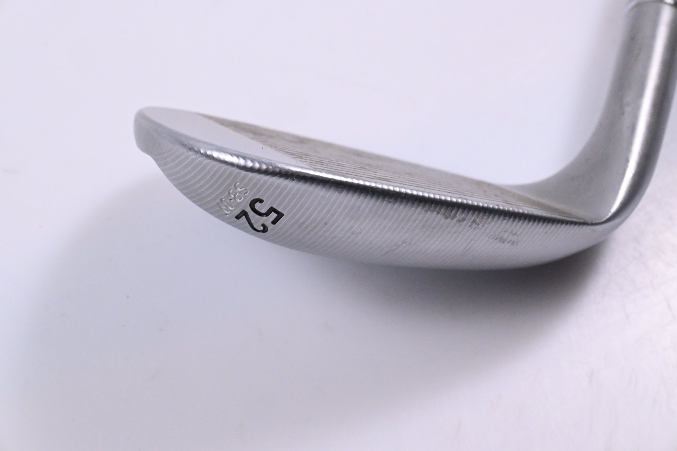 Taylormade Milled Grind 5 Gap Wedge / 52 Degree / Wedge Flex Dynamic Gold 115