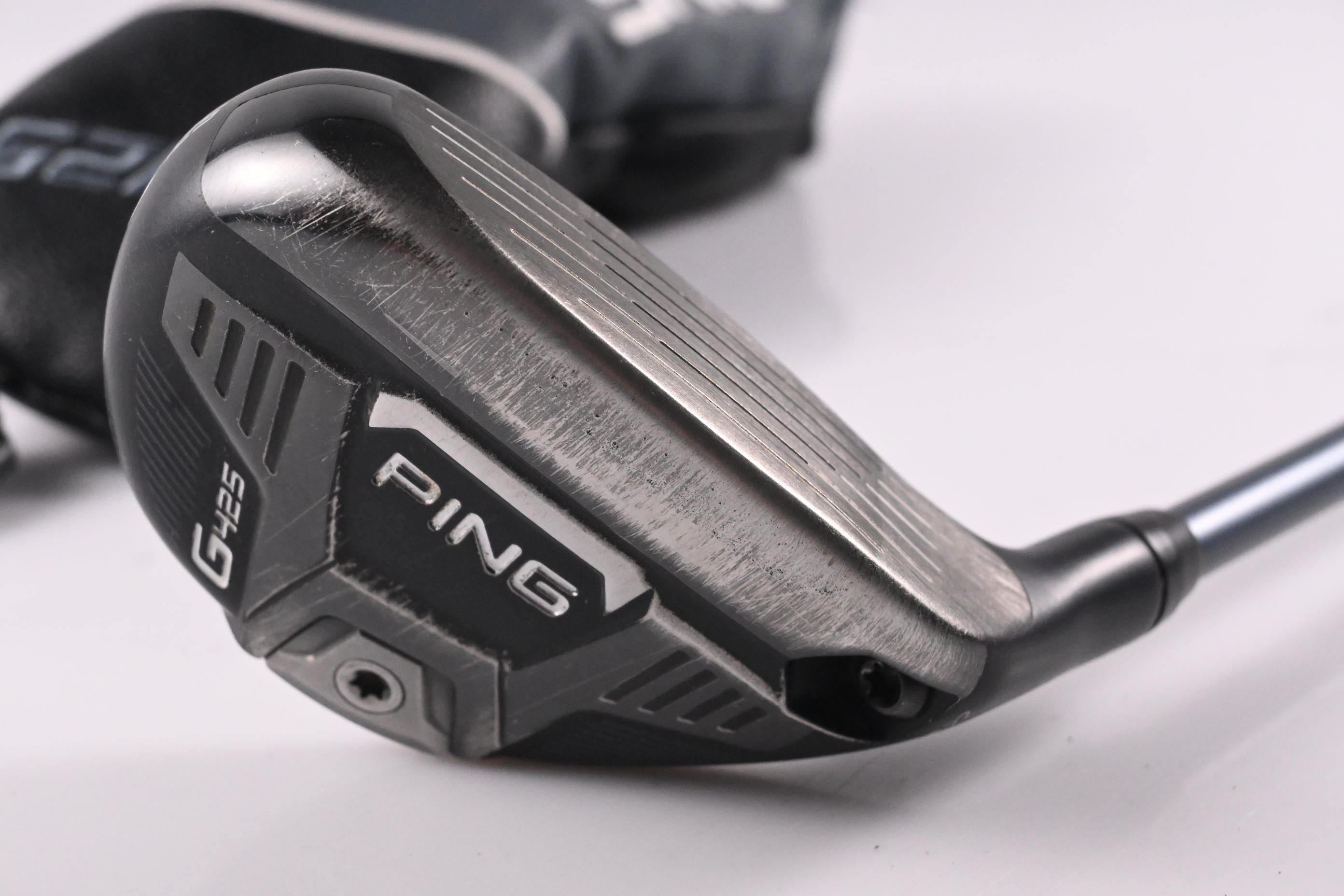 Ping G425 #4 Hybrid / 22 Degree / Regular Flex Ping Alta CB Slate 70 Shaft