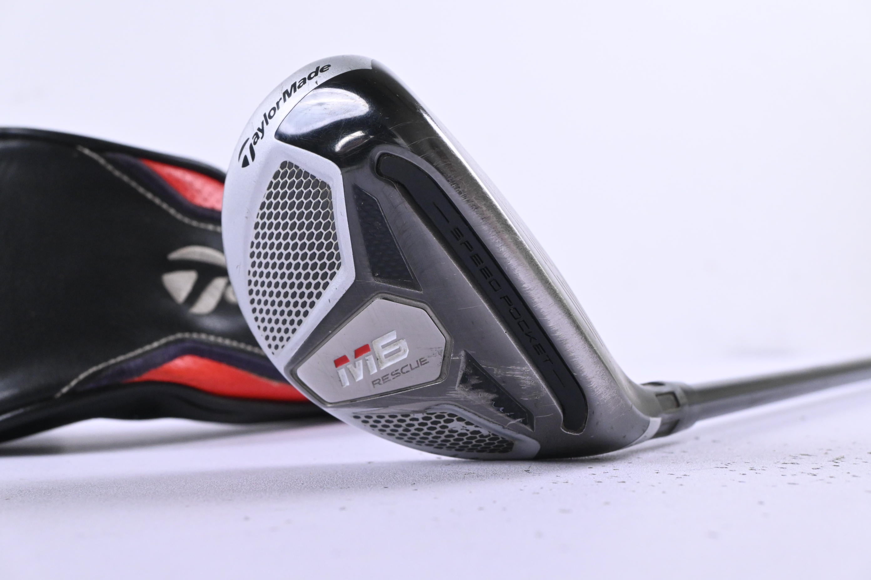 Taylormade M6 #4 Hybrid / 22 Degree / Regular Flex Fujikura Atmos Orange 6 Shaft