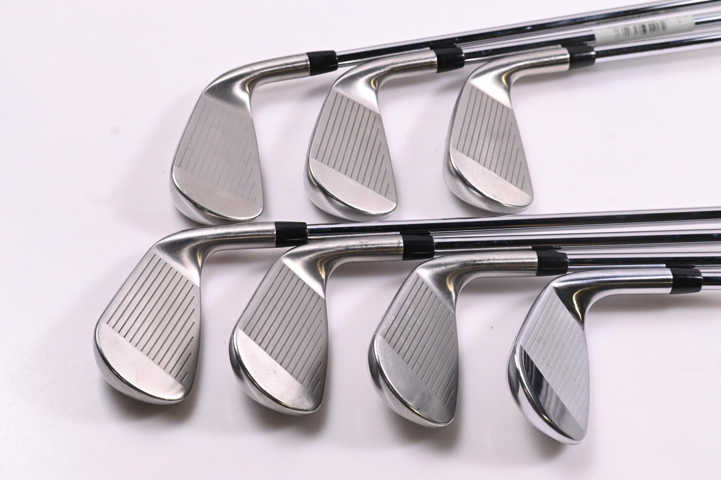 Left Hand Titleist T300 2019 Irons / 5-PW+48° / Regular Flex AMT Red R300