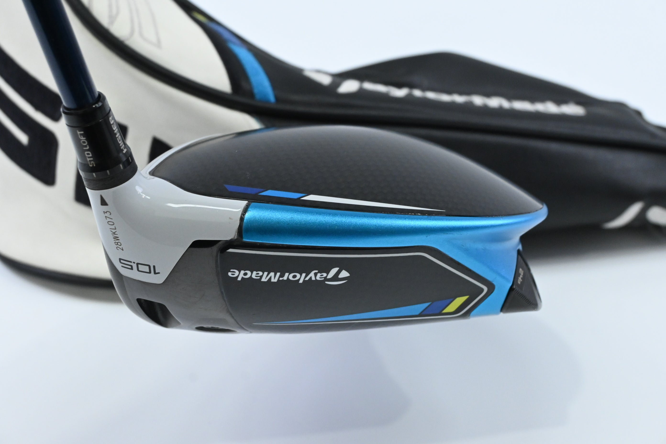 Taylormade SIM2 Max Driver / 10.5 Degree / Regular Flex Fujikura Ventus Blue 5