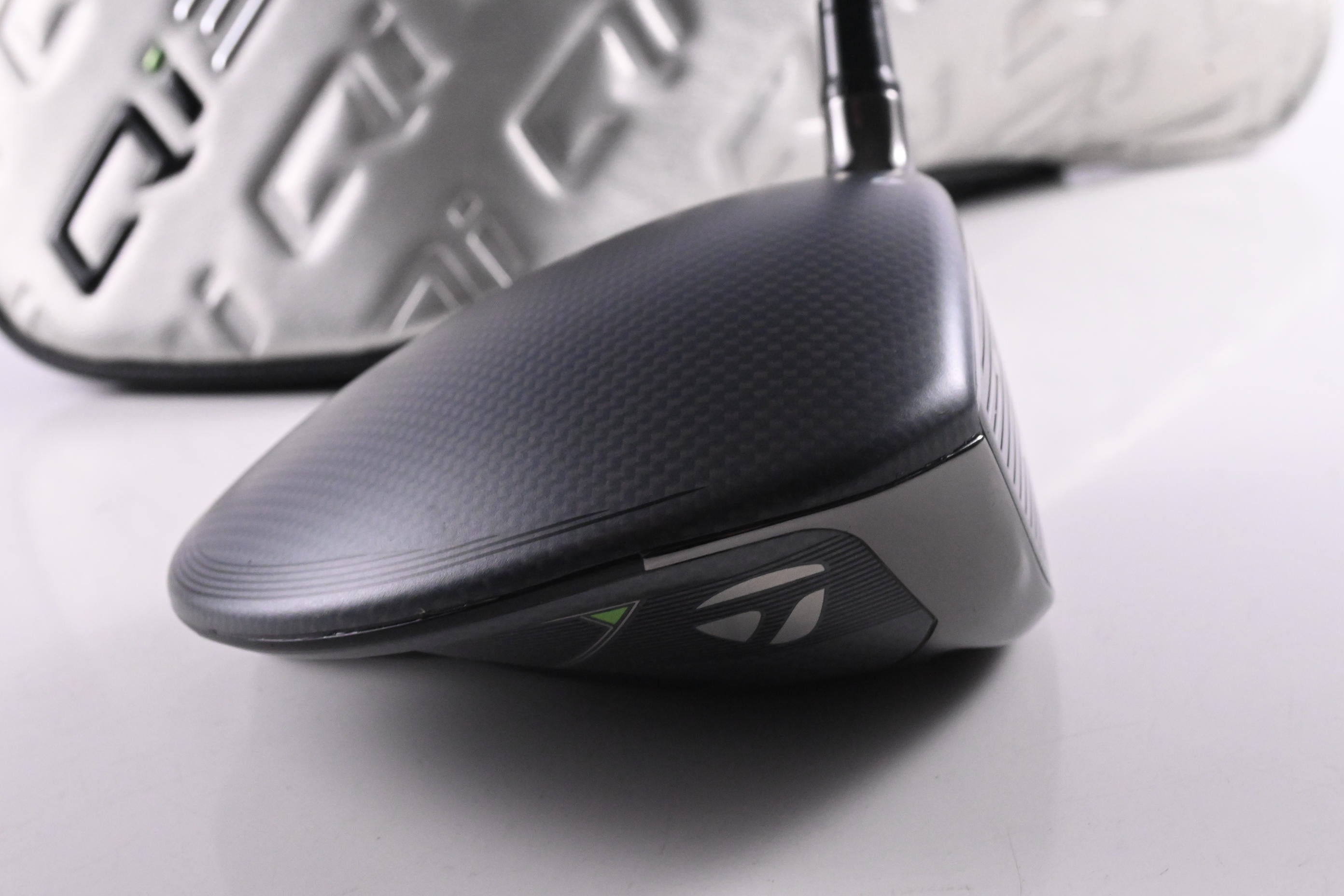Taylormade Qi35 Driver / 9 Degree / Regular Flex Diamana S+ 60 Shaft