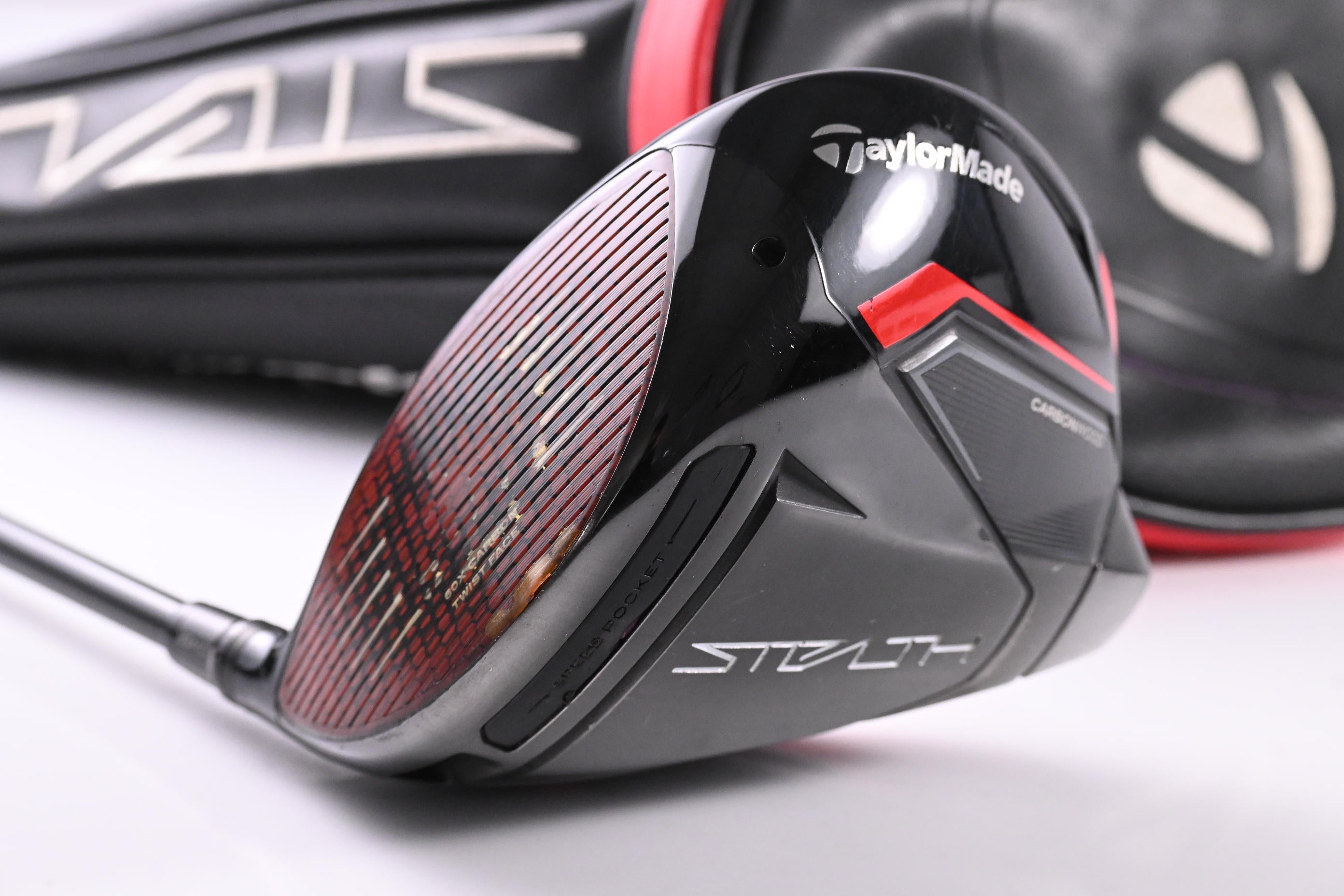 Left Hand Taylormade Stealth Driver / 10.5 Degree / Regular Flex Ventus Red 5