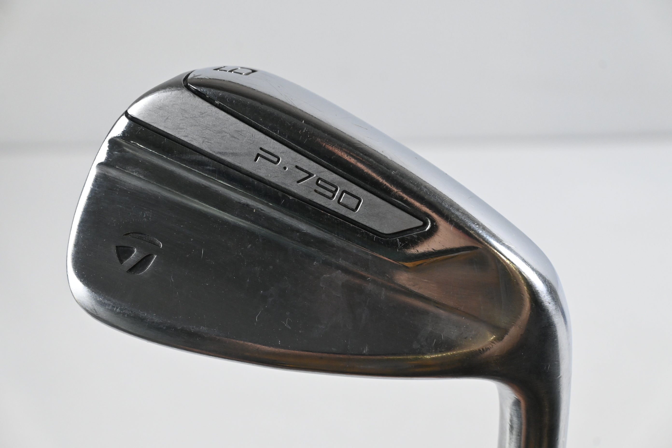 Taylormade P790 2019 #9 Iron / Regular Flex Dynamic Gold 105 R300 Shaft