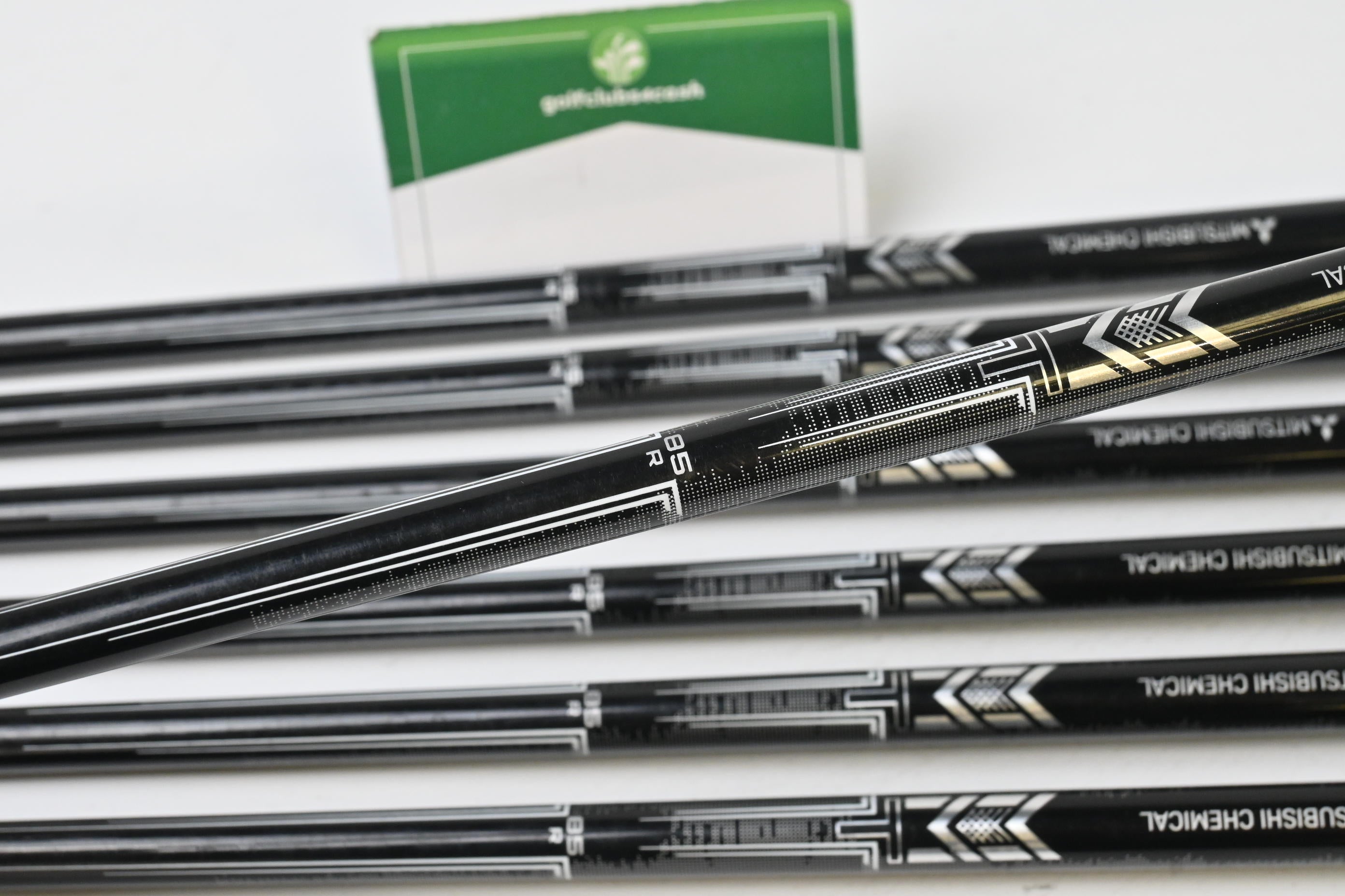 Callaway Apex Pro 24 Irons / 4-PW / Regular Flex MMT Black 85 Shafts