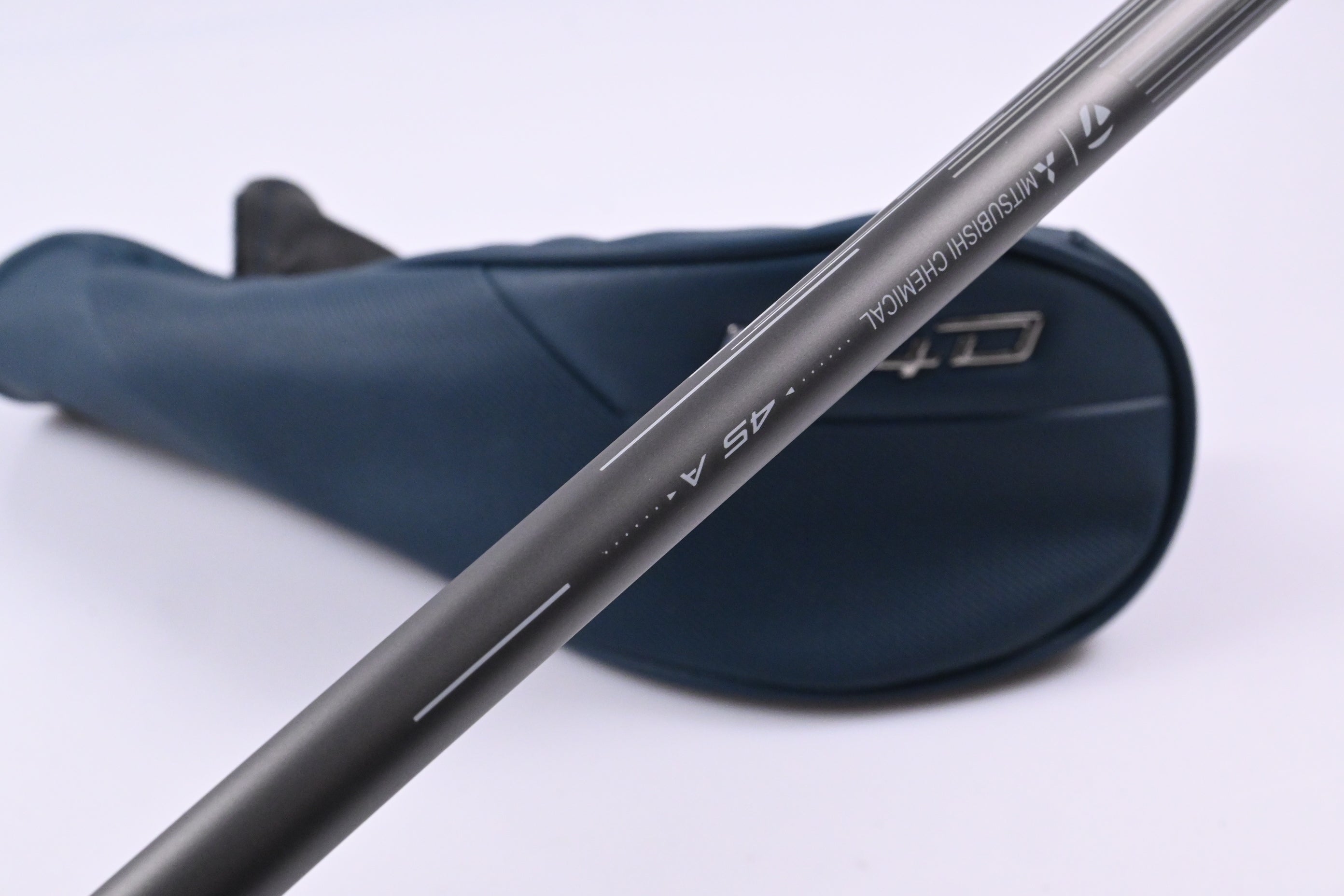 Taylormade Qi4D Max Lite #5 Hybrid / 26 Degree / Senior Flex Mitsubishi Reax 45