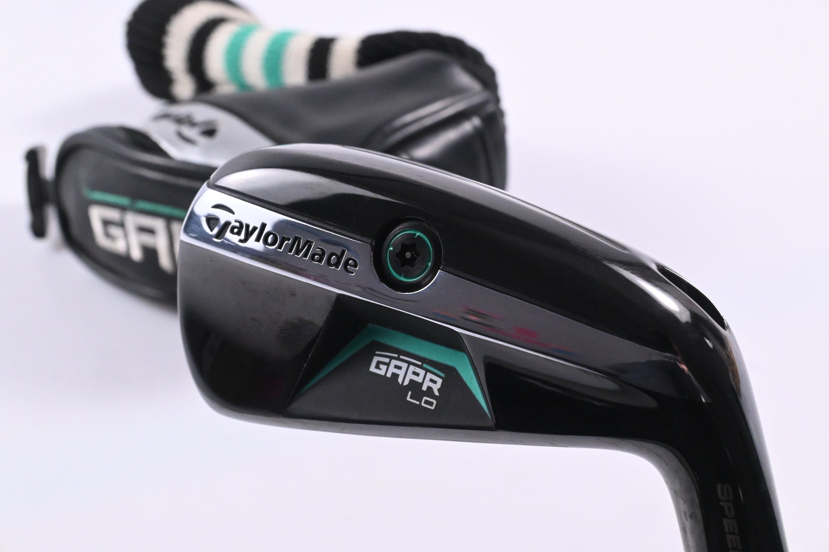 Taylormade GAPR Lo #4 Hybrid / 22 Degree / X-Flex HZRDUS Black 85